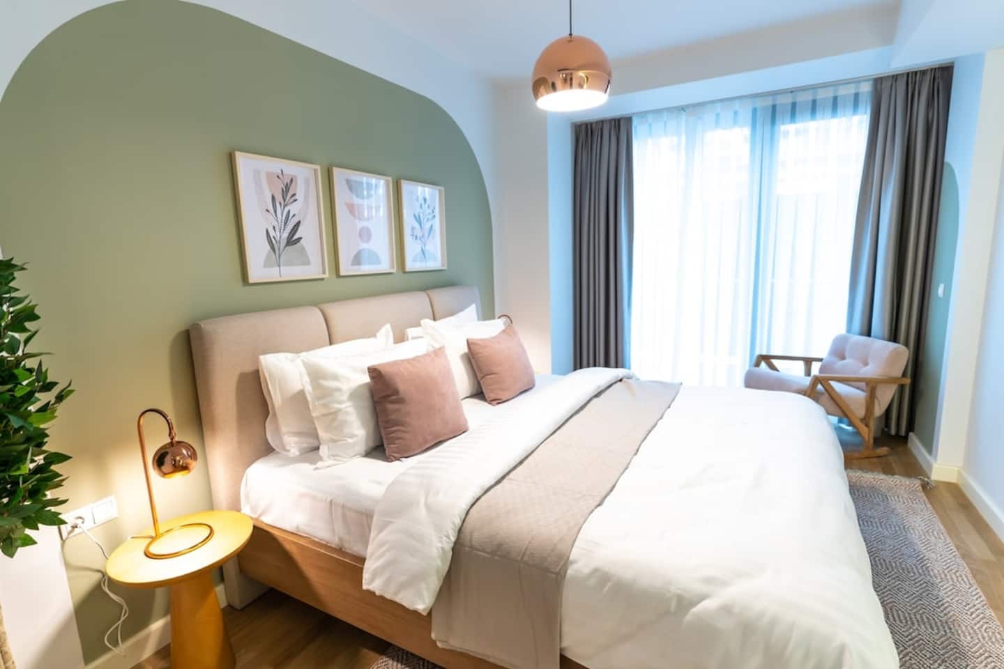 1-Bdr Getaway with Pool/Gym near Taksim Square, furnished apartment in Şişli, Istanbul — image 6