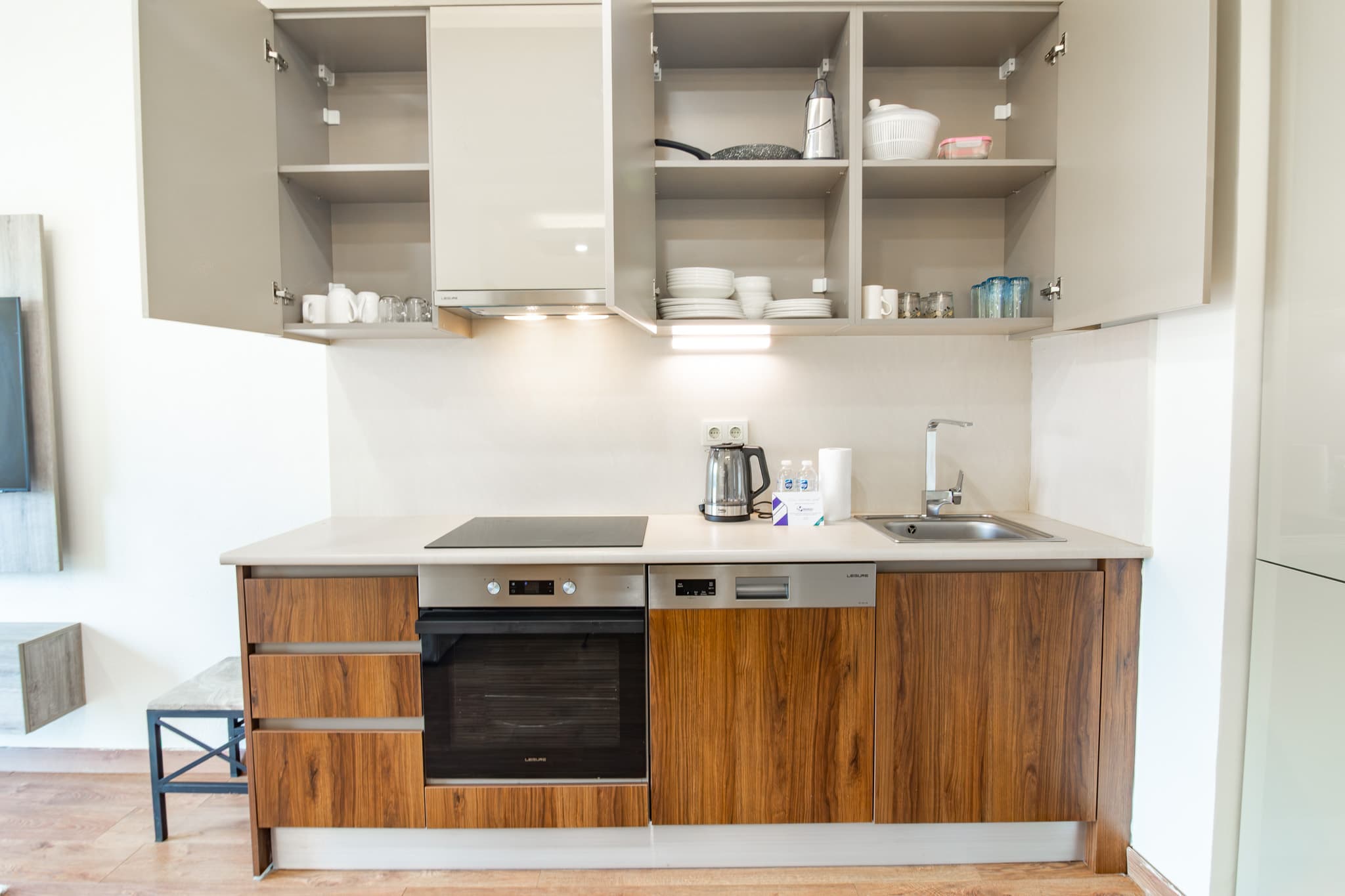 Spacious 1BR with City View, furnished apartment in Bağcılar, Istanbul — image 13