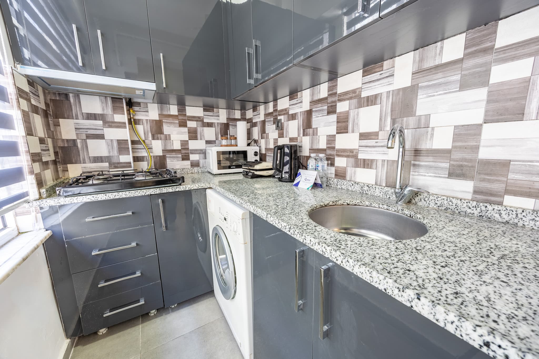 Modern Apartment In Fatih | Stay Near Old City, furnished apartment in Fatih, Istanbul — image 19