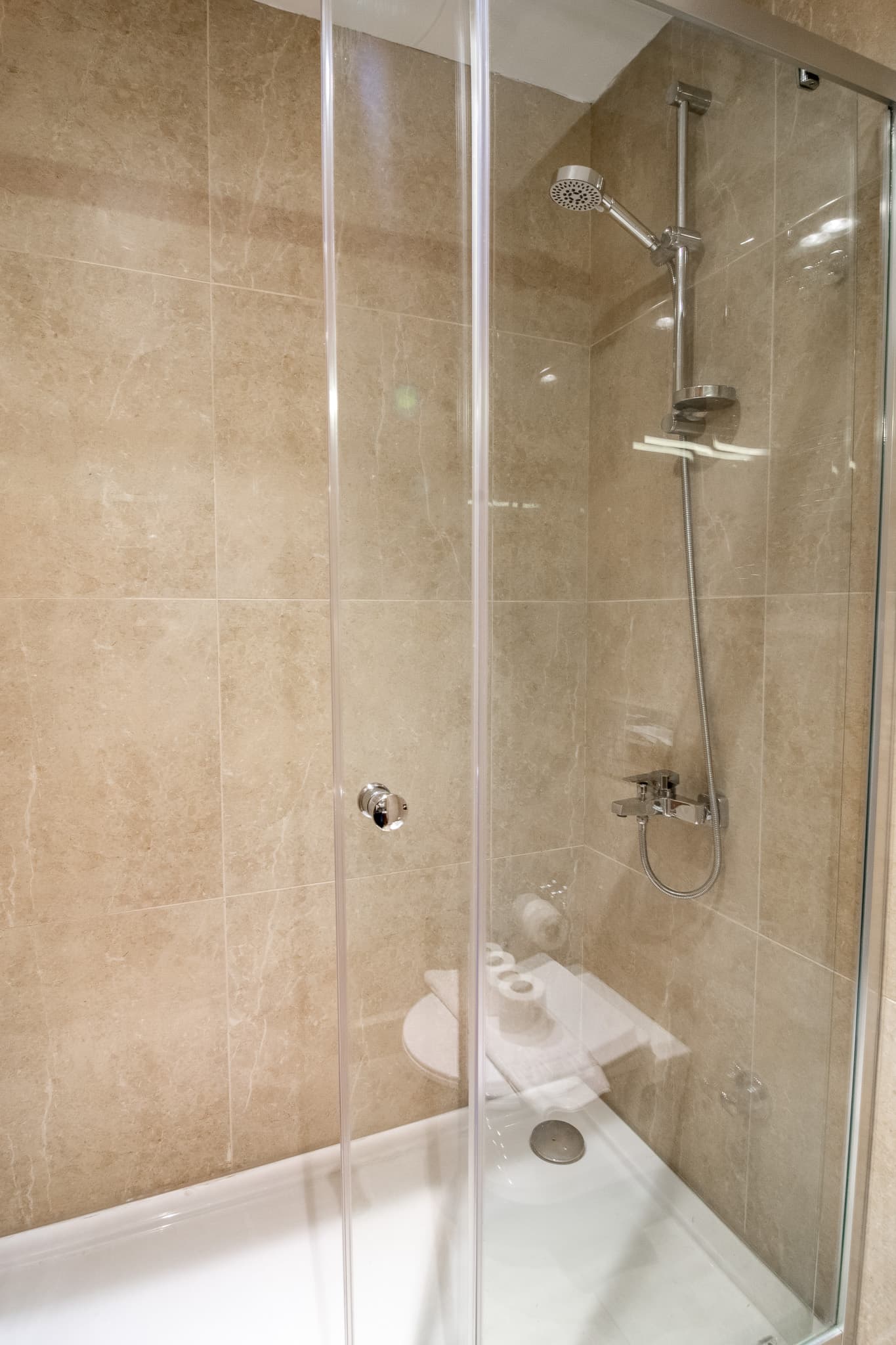 Modern 2BR City View Residence , furnished apartment in Bağcılar, Istanbul — image 14