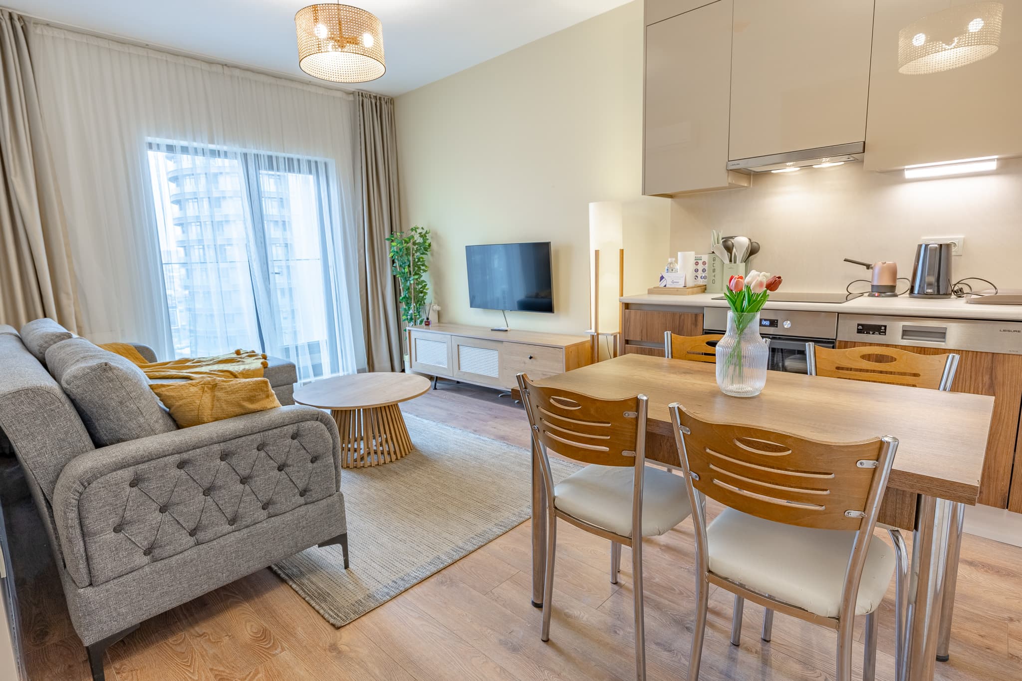 Spacious 1BR with City View , furnished apartment in Bağcılar, Istanbul