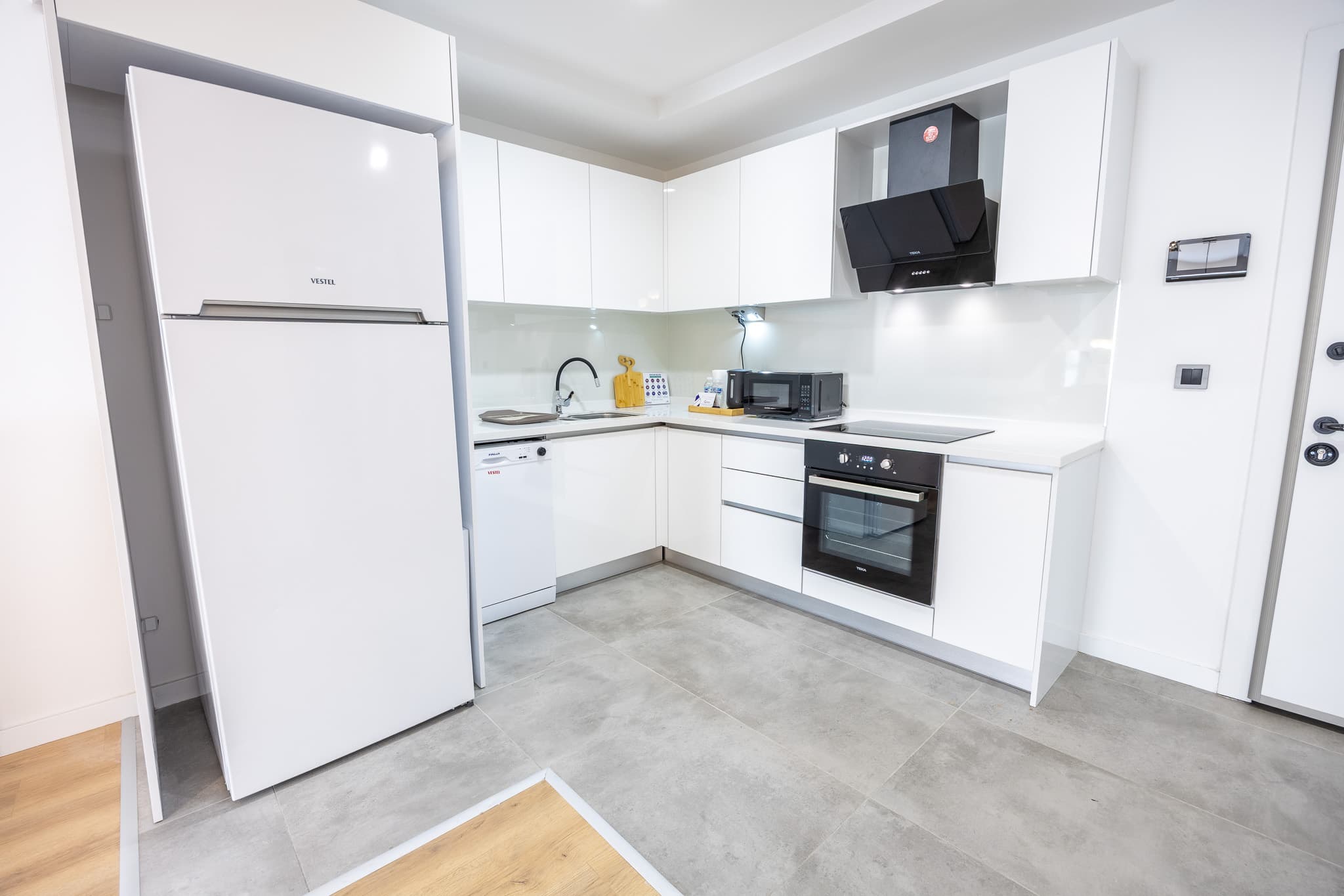 Stylish Studio Apt  - Your Home Away from Home, furnished apartment in Bağcılar, Istanbul — image 15