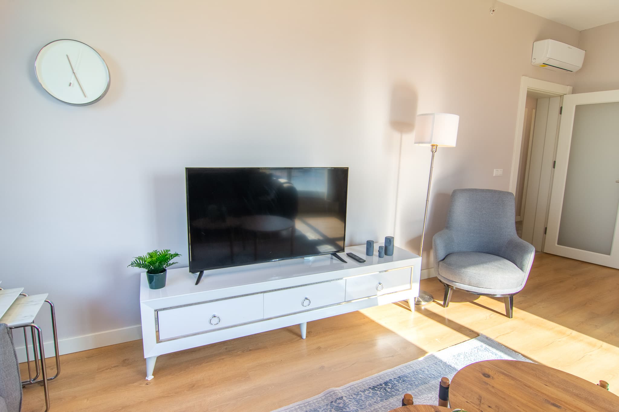 2-Bedroom Escape: Perfect for Families, furnished apartment in Avcılar, Istanbul — image 5