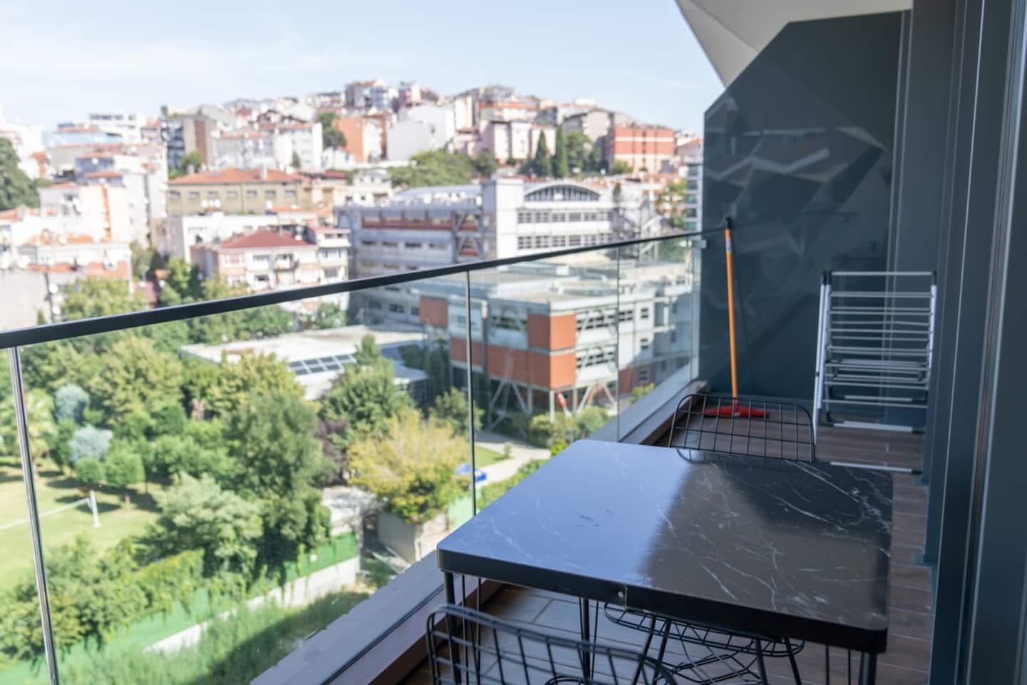 Family-Friendly Home near Taksim Square, furnished apartment in Beyoğlu, Istanbul — image 17