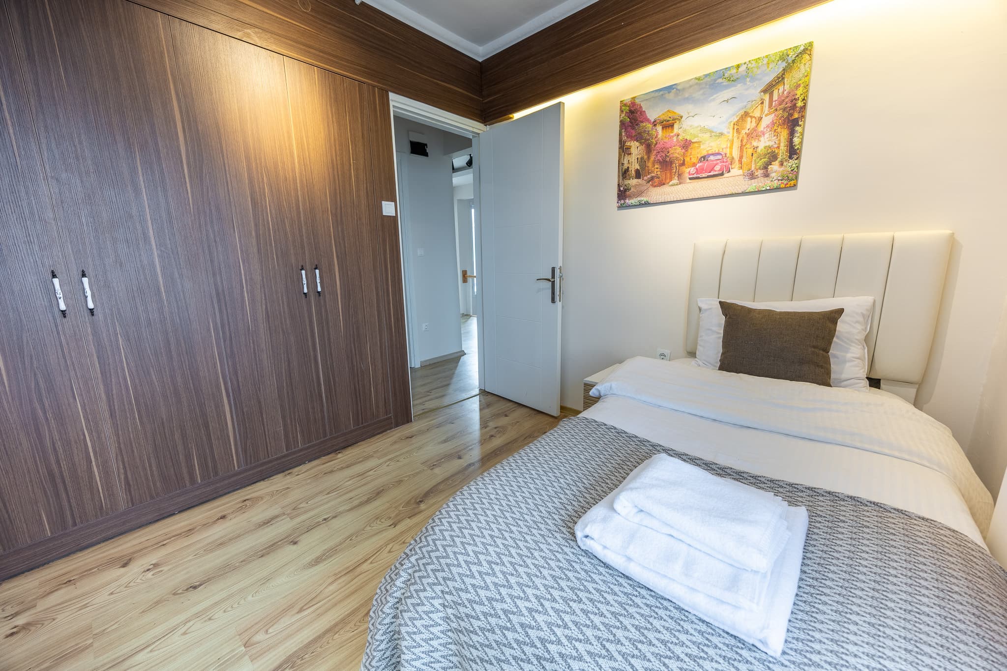 Sea View Villa with Pool, furnished apartment in Büyükçekmece, Istanbul — image 28
