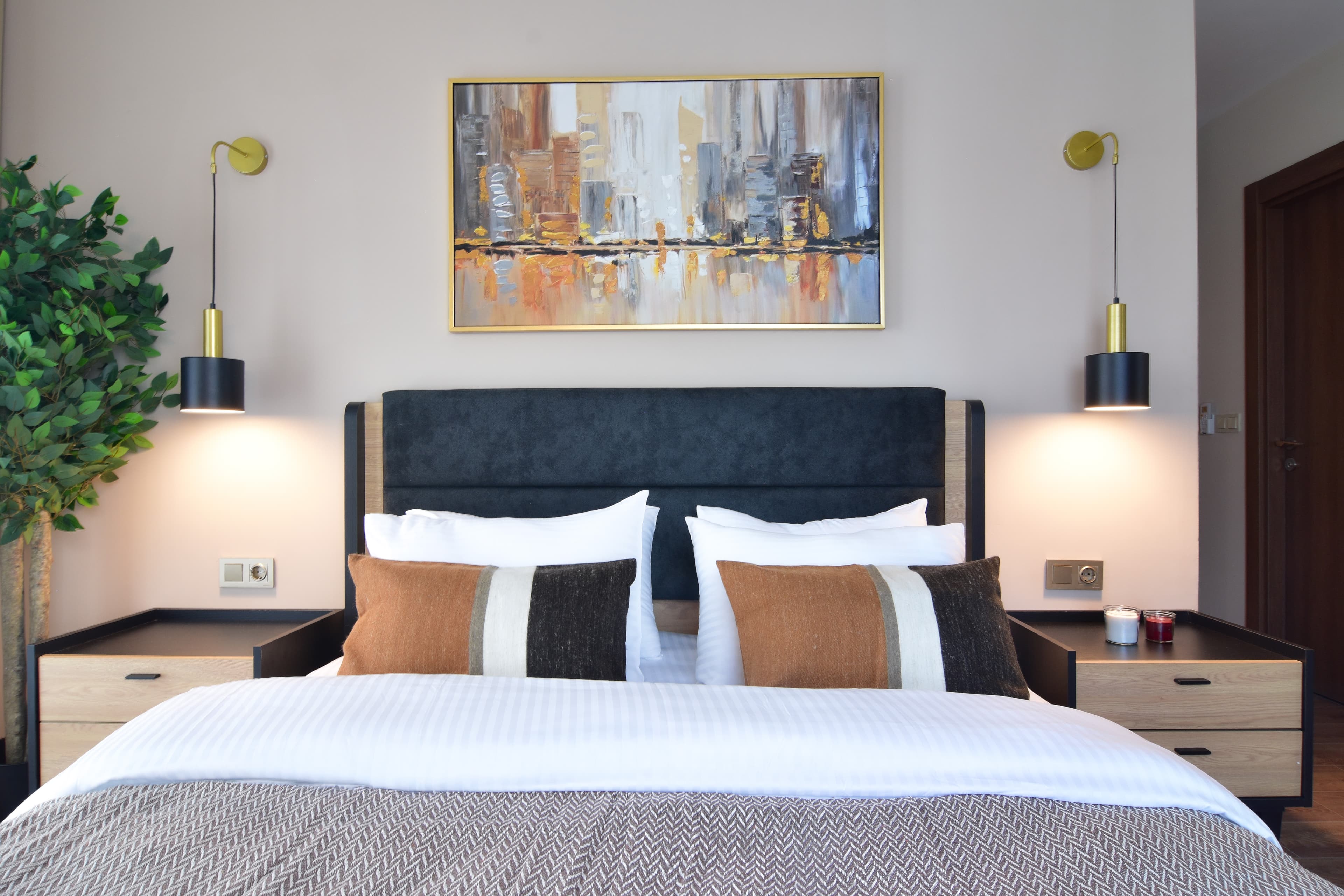 Stylish & Modern 3bedrooms -2bathrooms-pool & gym, furnished apartment in Bağcılar, Istanbul — image 16