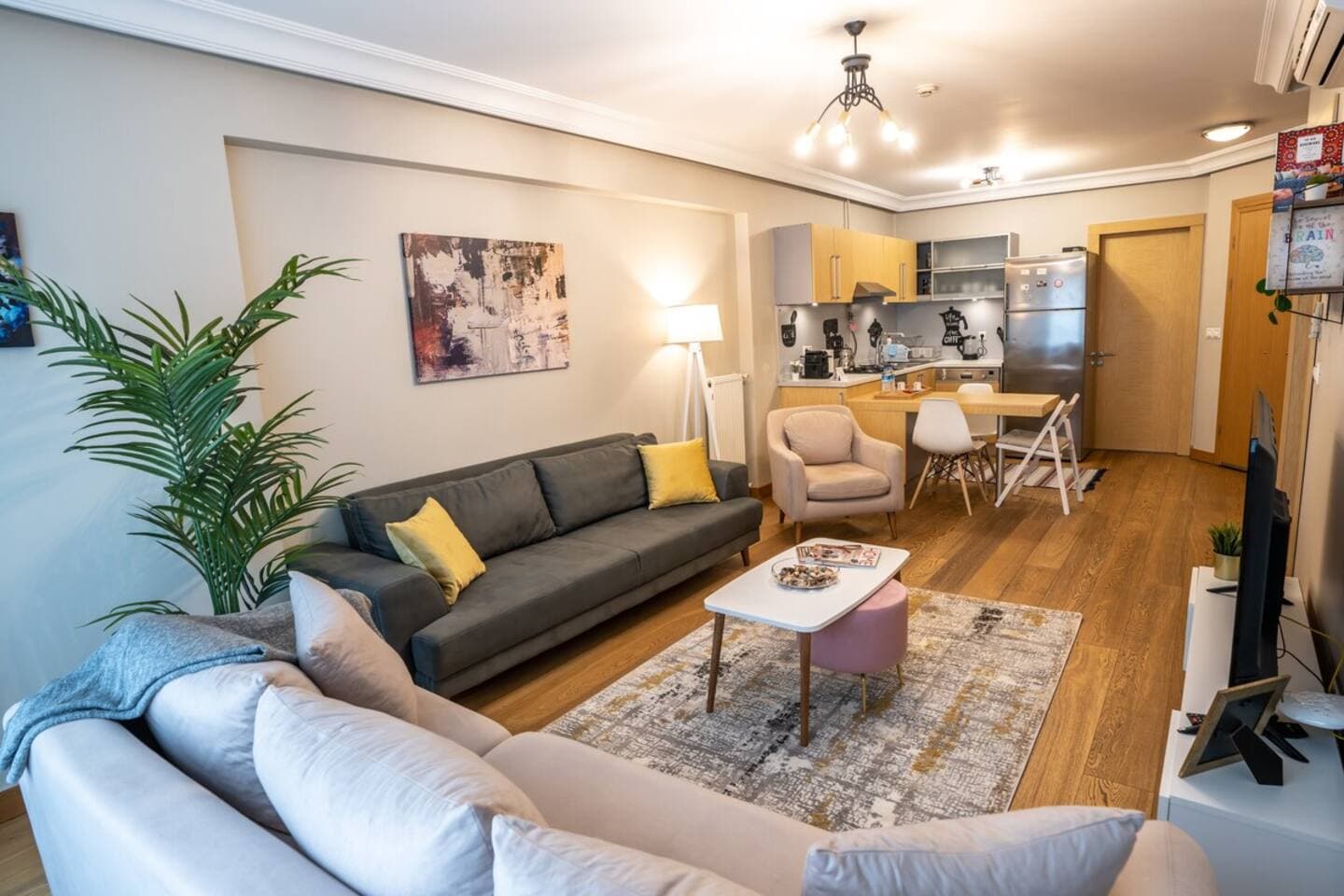 Full apartment near Osmanbey Metro Nişantaşı, furnished apartment in Şişli, Istanbul — image 5