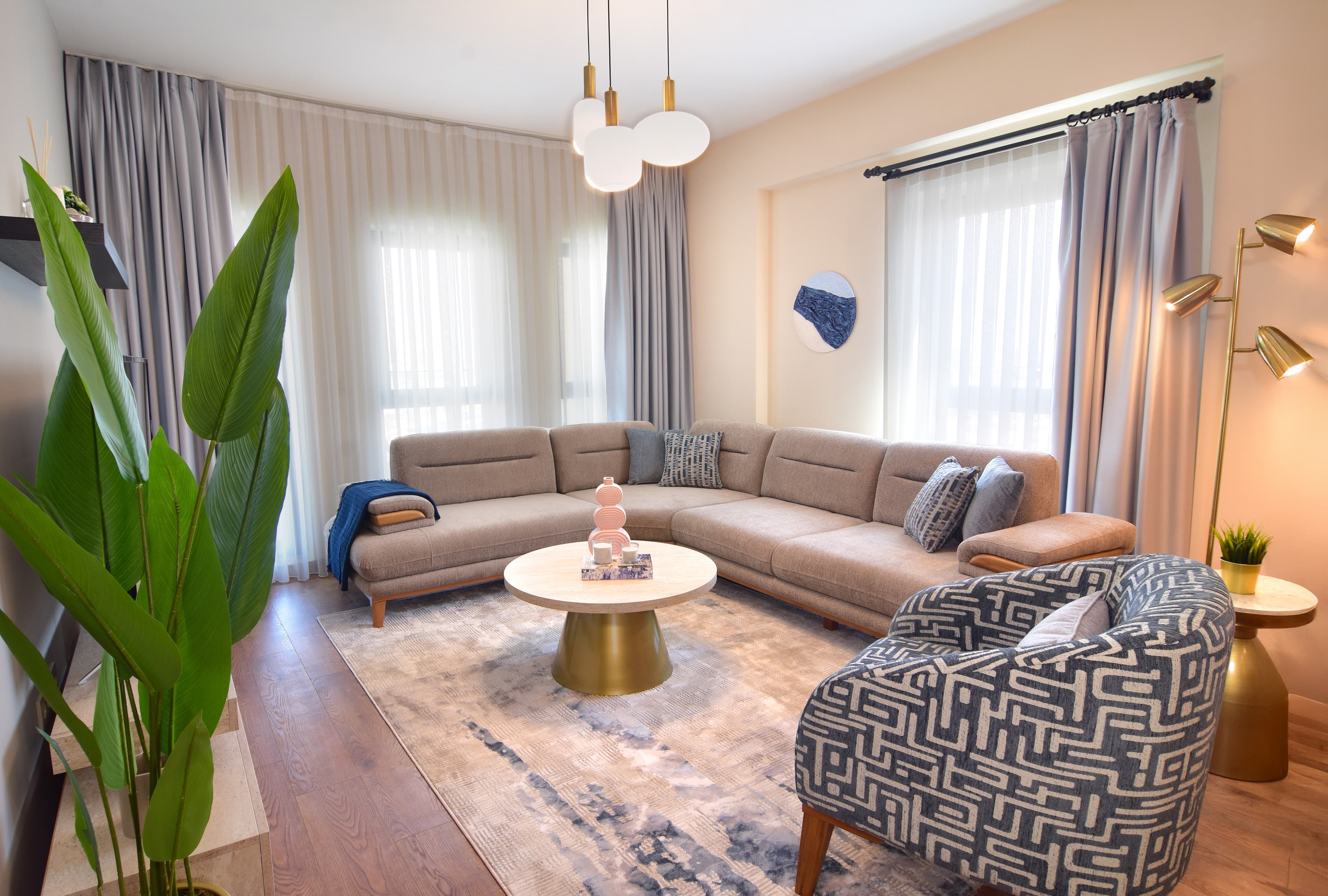 Stylish & Modern 3bedrooms -2bathrooms-pool & gym, furnished apartment in Bağcılar, Istanbul