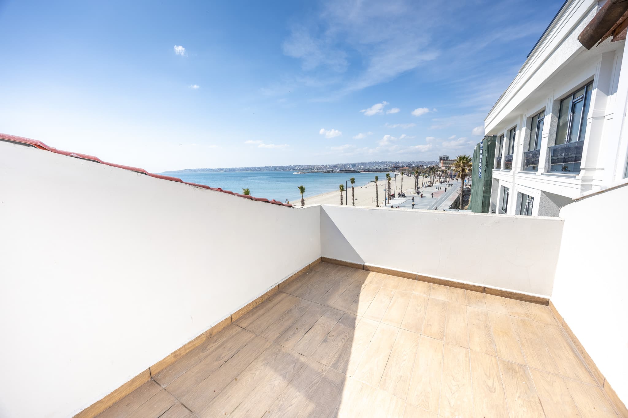 Seaside 3-Bedroom Duplex with Jacuzzi, furnished apartment in Büyükçekmece, Istanbul — image 24