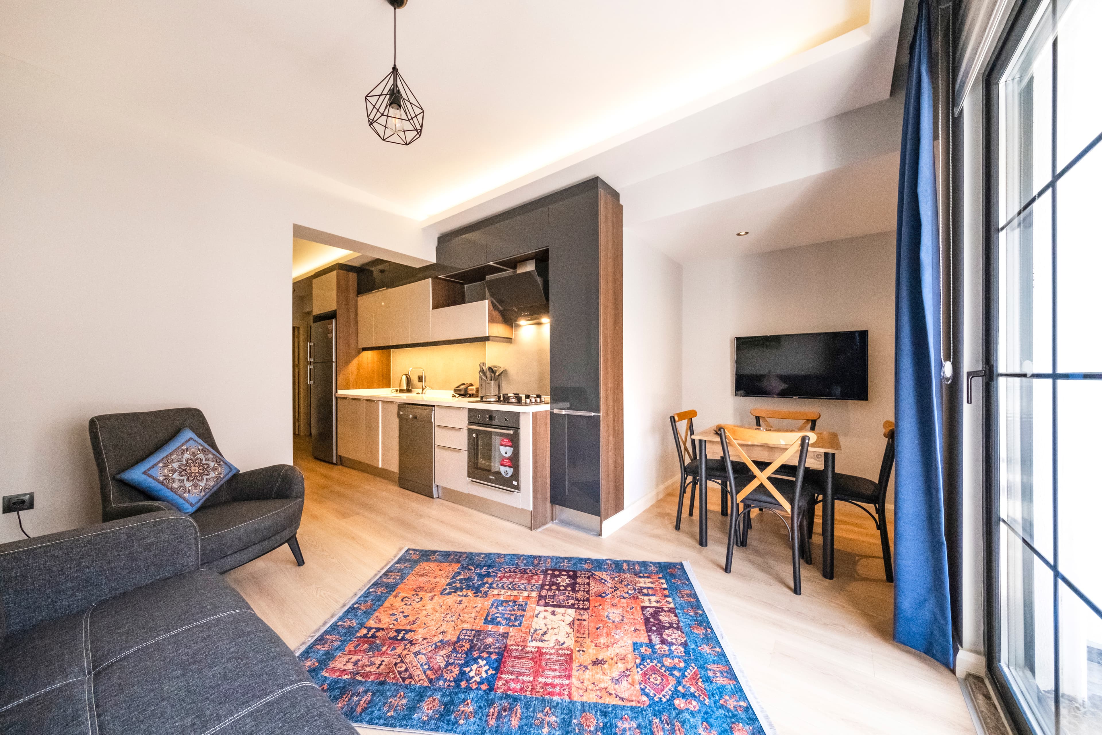 Charming stay in the heart of Fethiye near marina, furnished apartment in Fethiye, Istanbul — image 2
