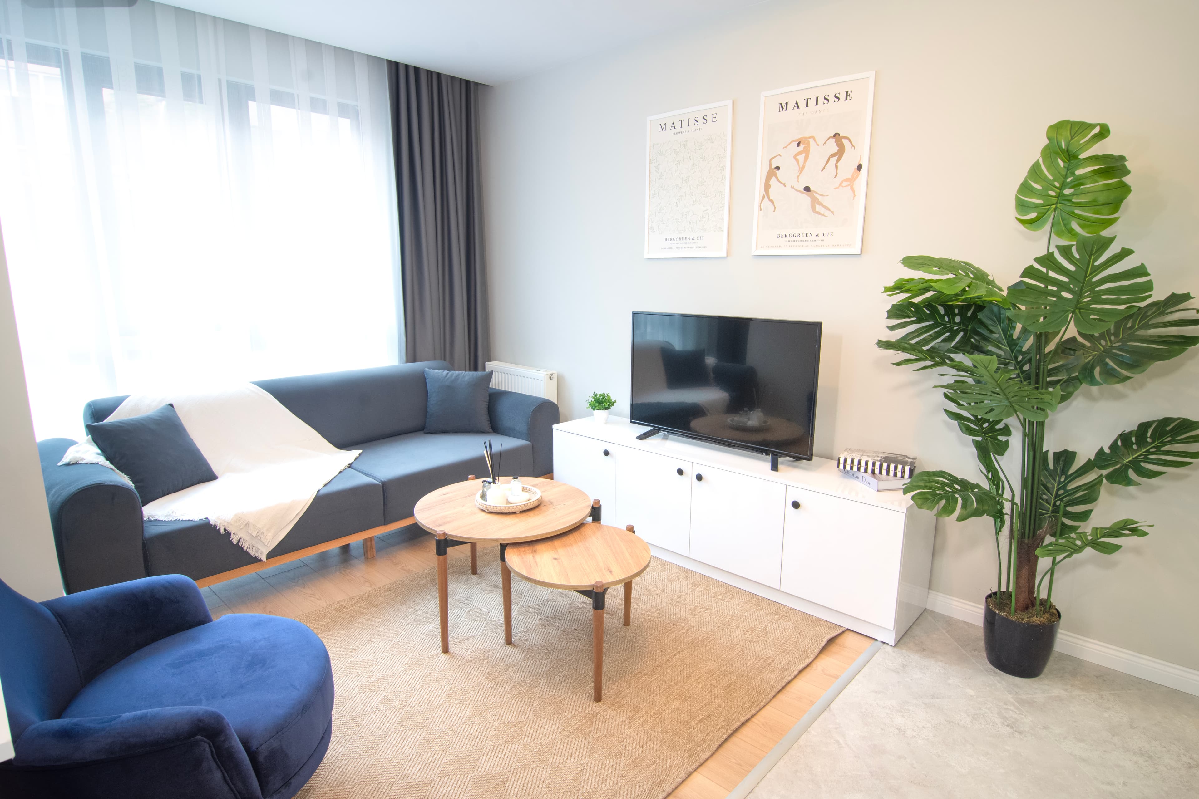 brand new apt with bedroom & office, furnished apartment in Kağıthane, Istanbul