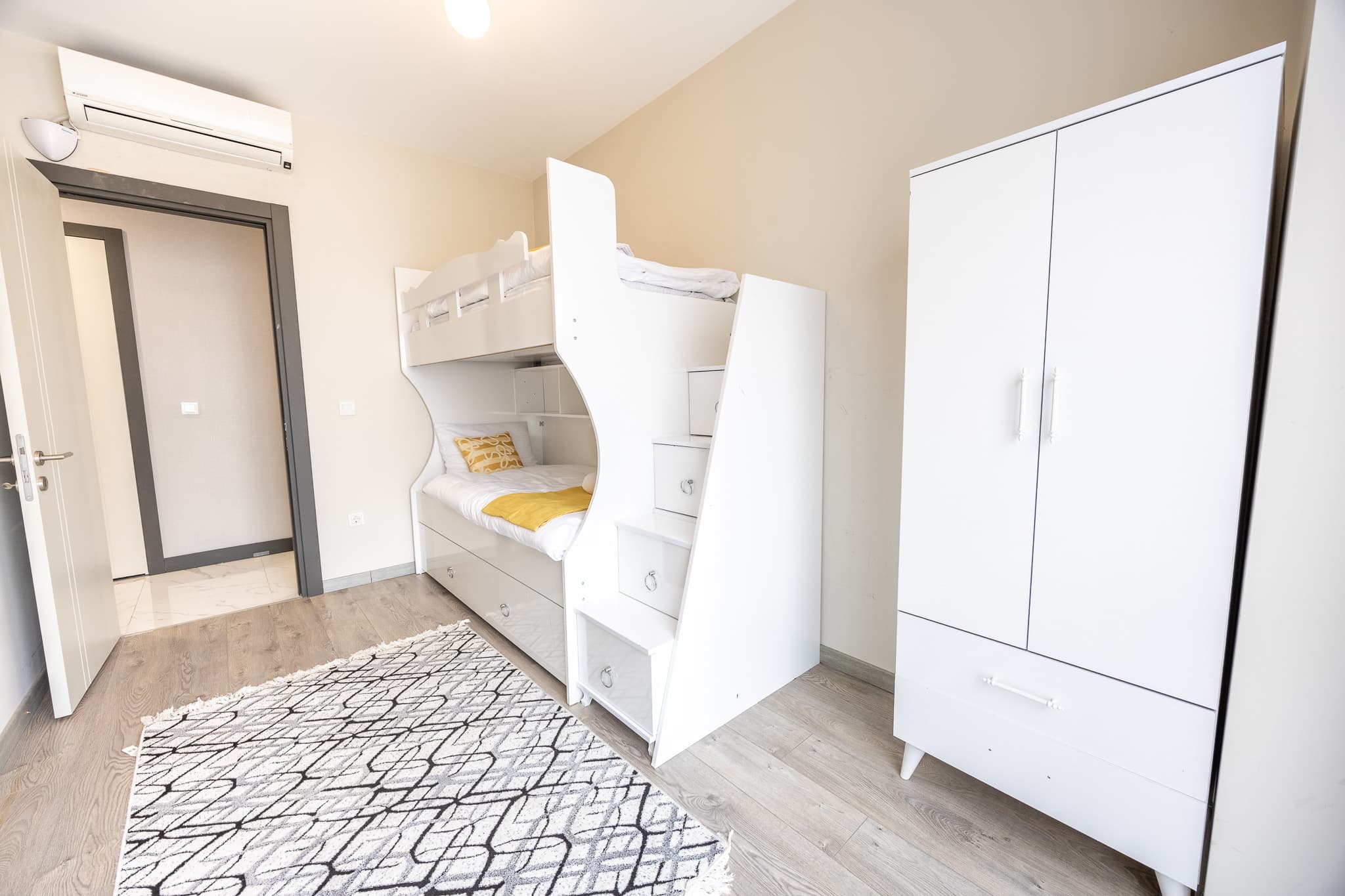 Elegant 3 bdr apartment with balcony , furnished apartment in Başakşehir, Istanbul — image 13