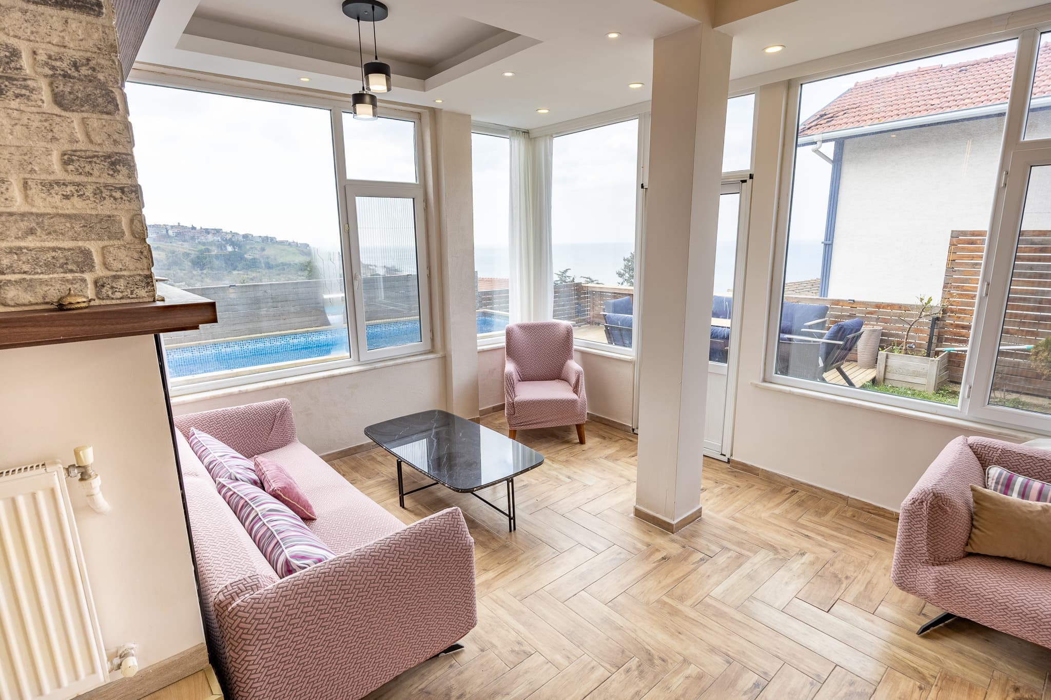 Sea View Villa with Pool, furnished apartment in Büyükçekmece, Istanbul — image 13
