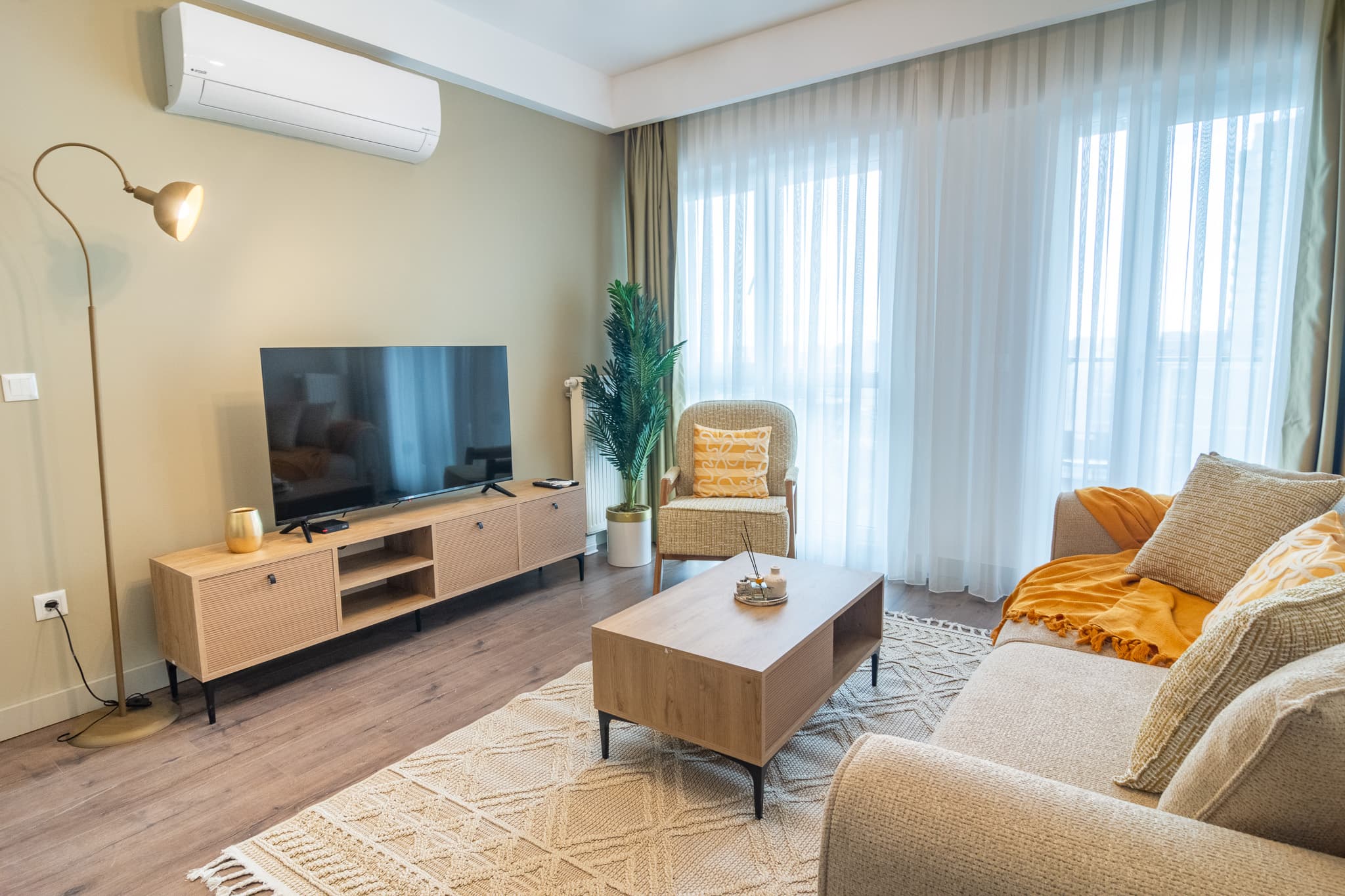 Family Home 2bedr with balcony and Panoramic View, furnished apartment in Başakşehir, Istanbul — image 5