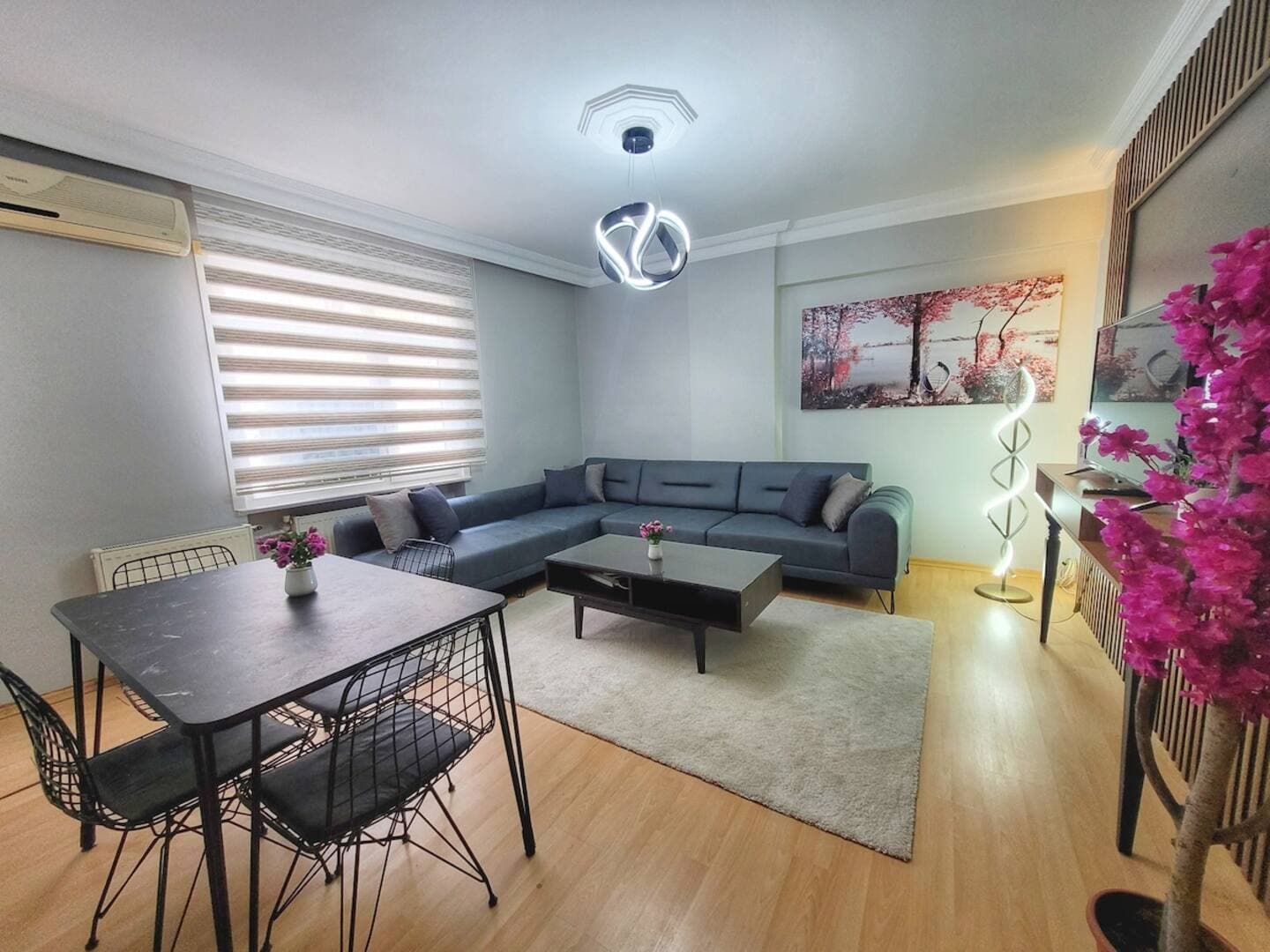 Spacious 3BR Retreat: Modern Comfort, furnished apartment in Avcılar, Istanbul — image 3