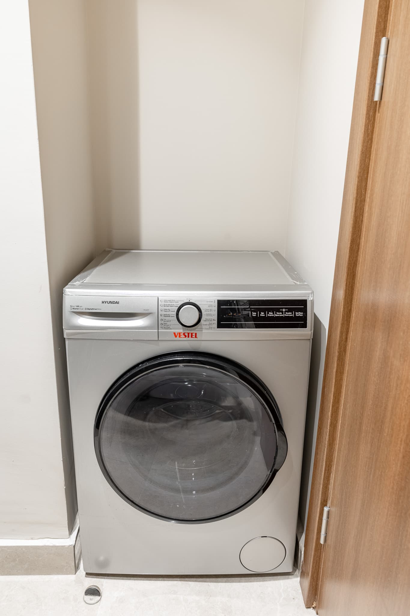 Modern 2BR  | City View, furnished apartment in Bağcılar, Istanbul — image 18