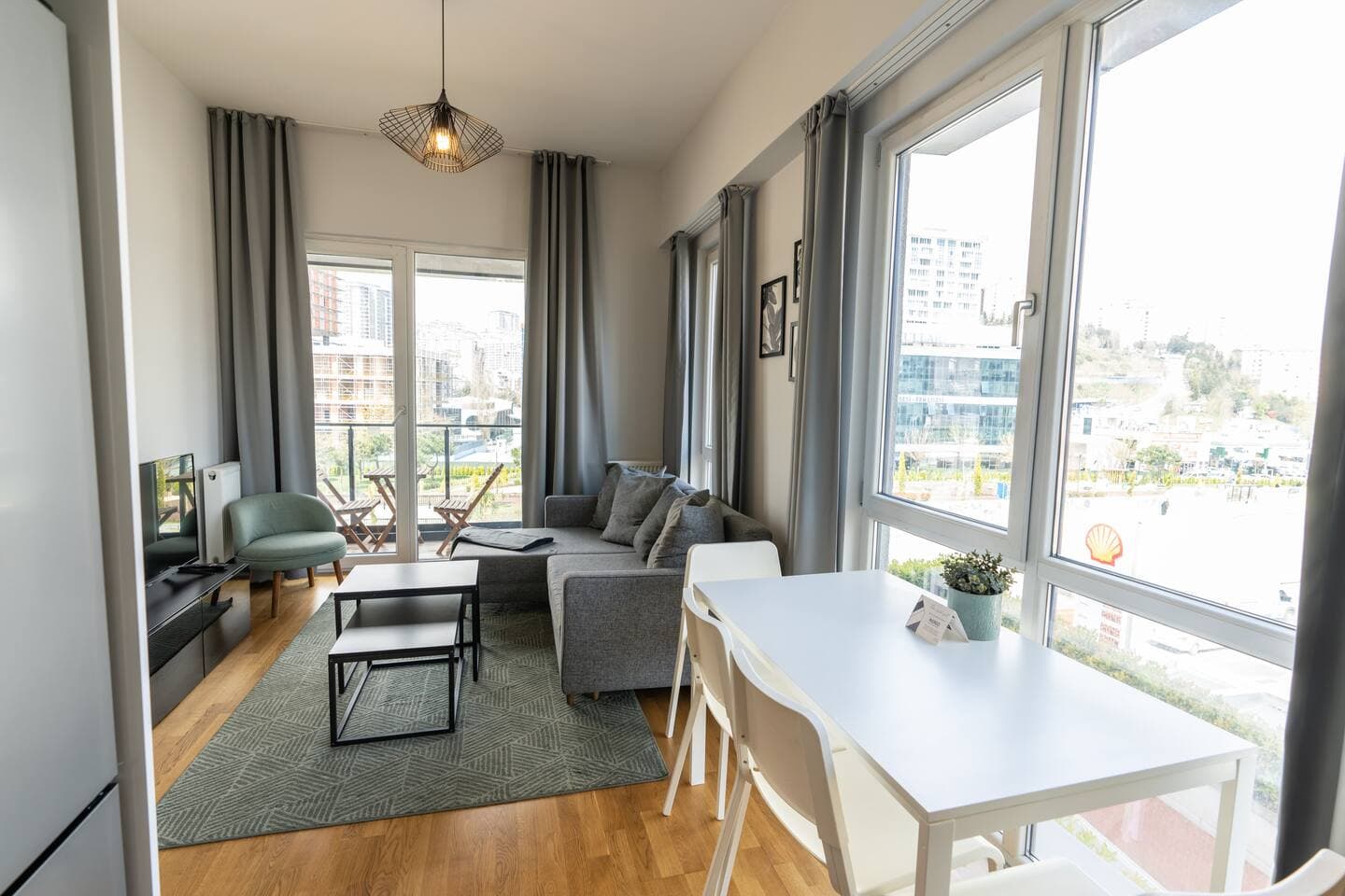 Near Airport Metro 1-Bdr Apt  Wi-Fi/Pool/Gym, furnished apartment in Kağıthane, Istanbul — image 15