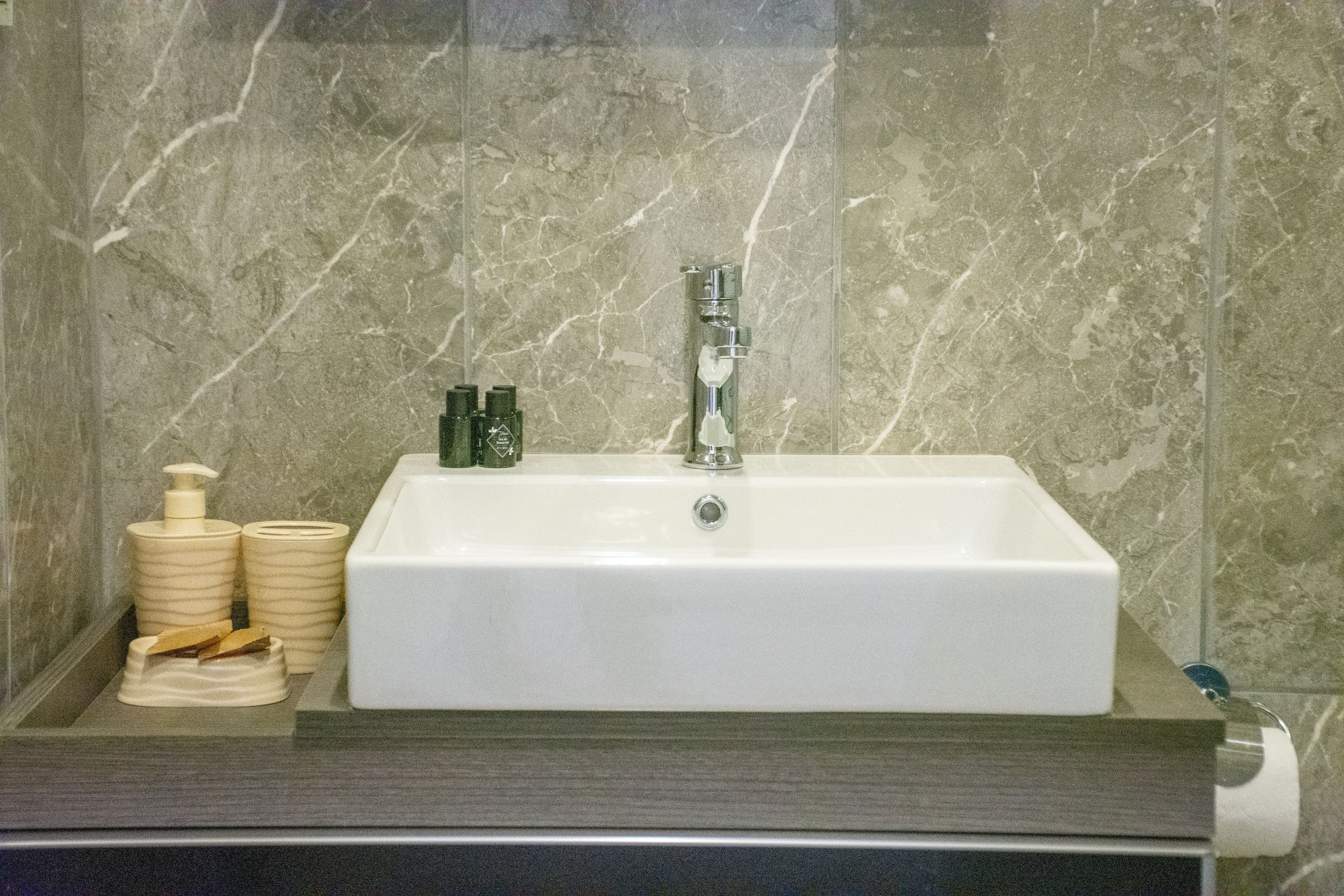 Modern & Stylish 1 Bdr Taksim Palas Living, furnished apartment in Şişli, Istanbul — image 20