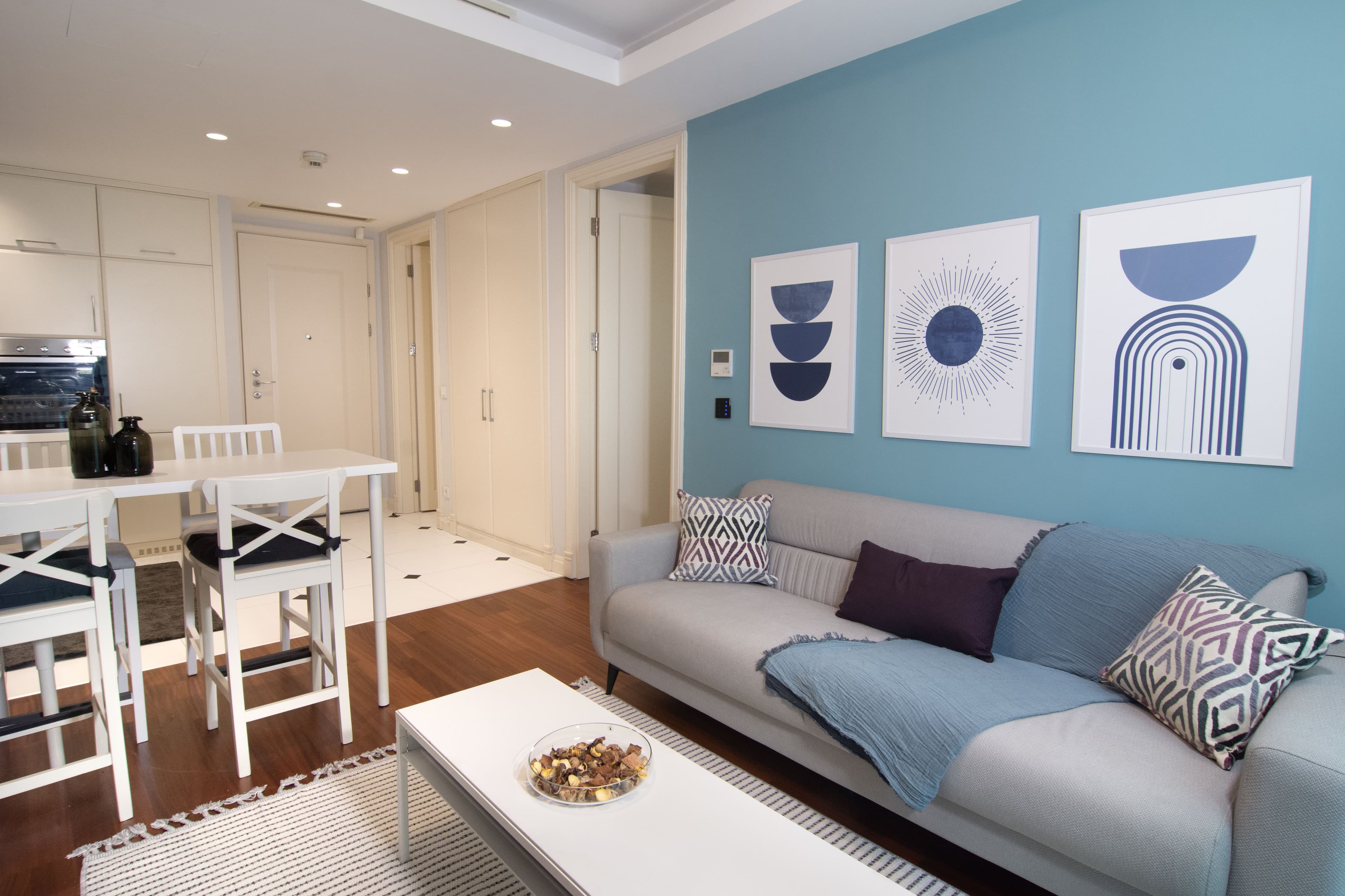 Modern & Cozy 1Bdr in Vibrant Beyoğlu, furnished apartment in Beyoğlu, Istanbul — image 2