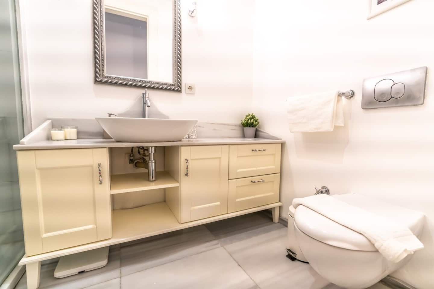 Duplex Modern City Gem with Terrace , furnished apartment in Beyoğlu, Istanbul — image 23
