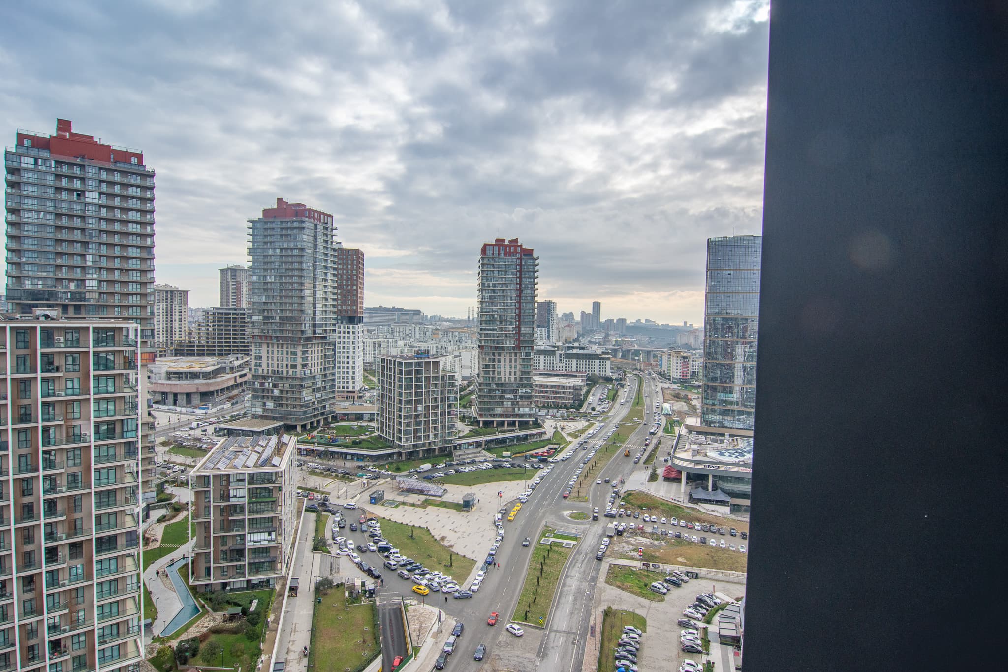 Family Home 2bedr with balcony and Panoramic View, furnished apartment in Başakşehir, Istanbul — image 4