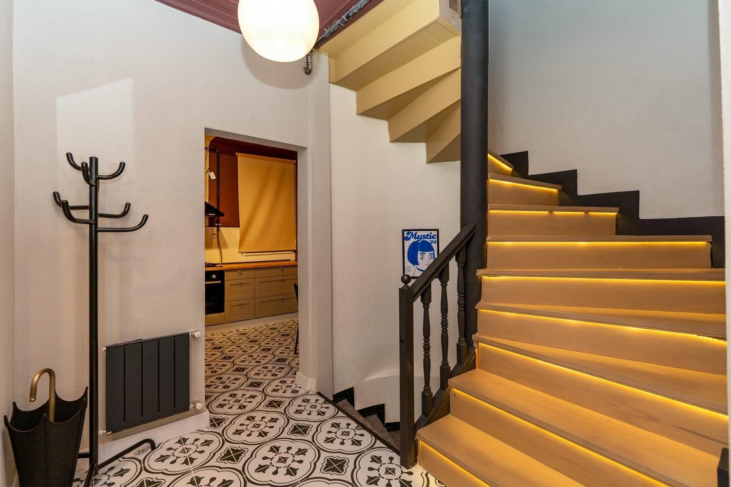 House with 4 bedrs 3 bathrooms central location, furnished apartment in Şişli, Istanbul — image 5