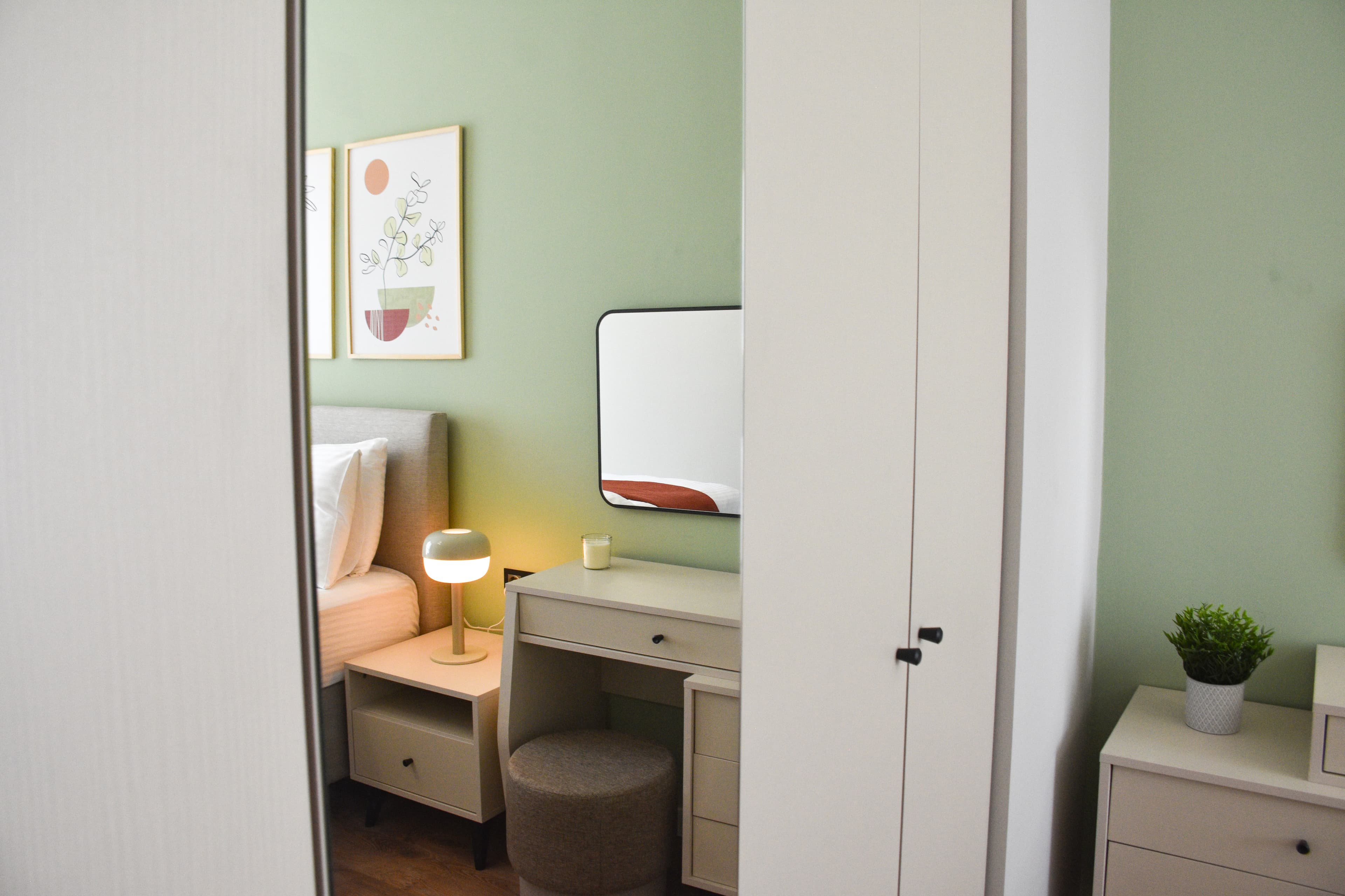 13th floor Brand new cozy 2BR Apt with Balcony, furnished apartment in Bağcılar, Istanbul — image 10
