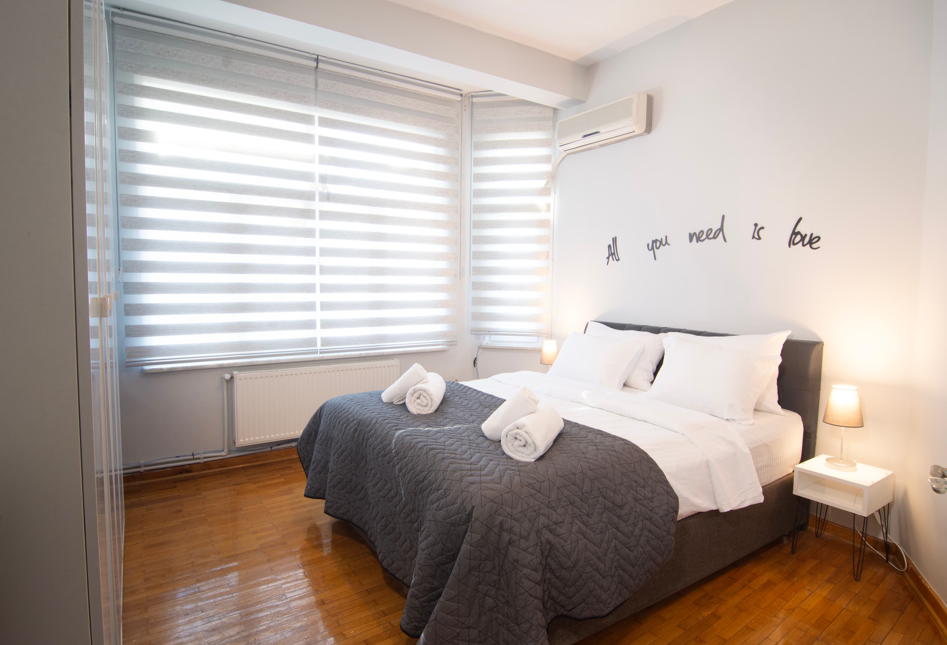 4min to Osmanbey 2 BR apart,4th floor with balcony, furnished apartment in Şişli, Istanbul — image 7