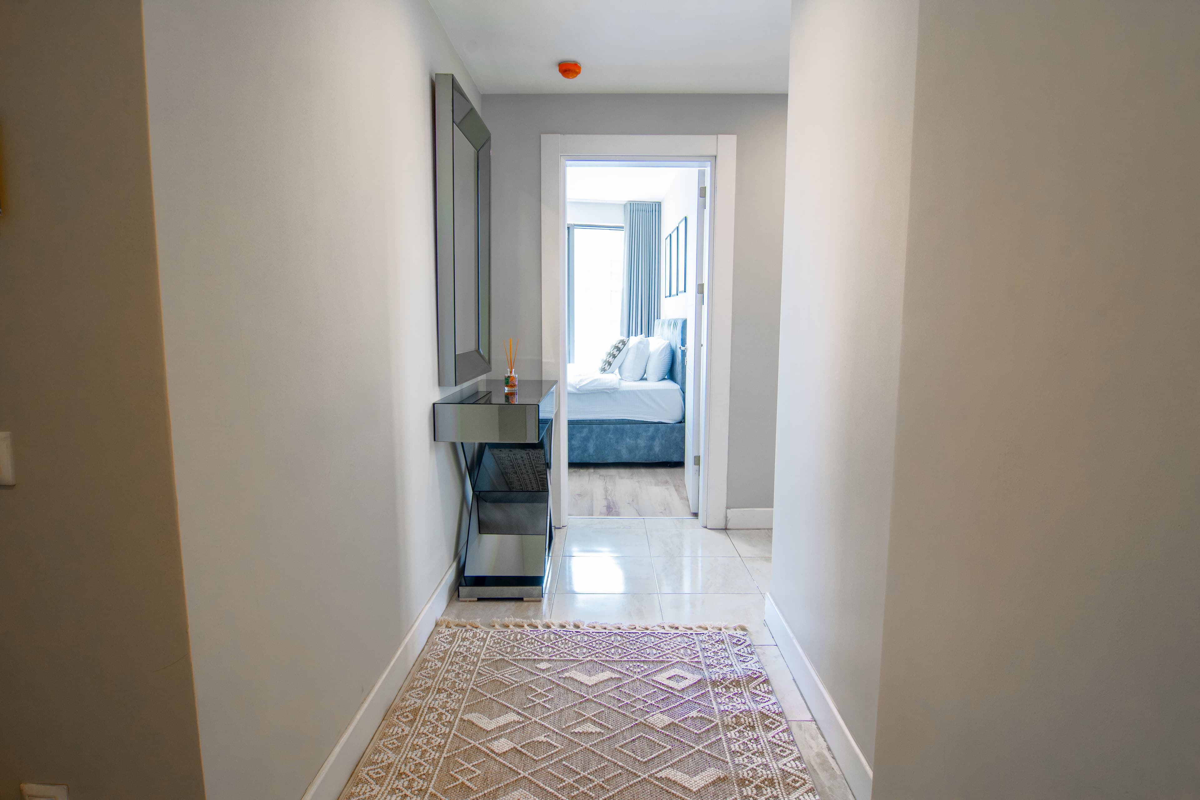 Stylish cozy 3 bedr apart & balcony — image 22