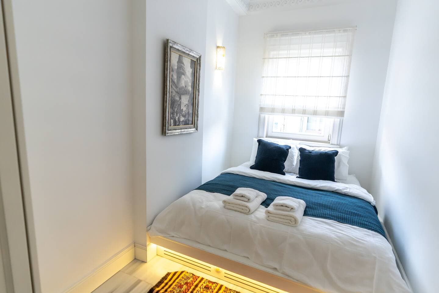 Cozy Getaway - Warmth and Comfort in the City, furnished apartment in Beyoğlu, Istanbul — image 3