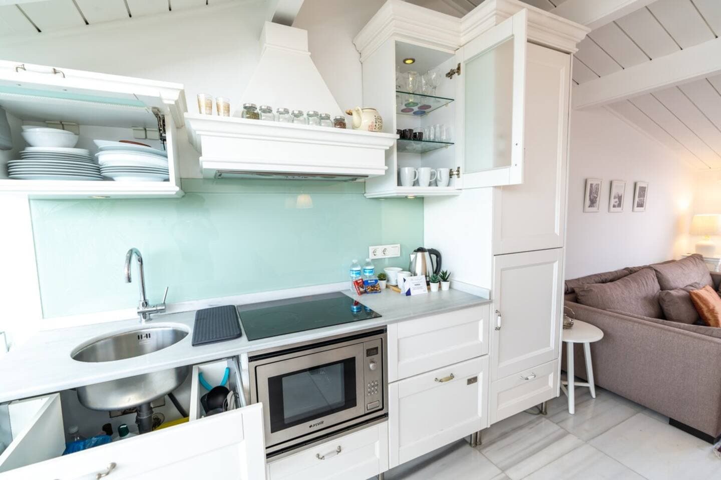 Stylish Duplex in Beyoğlu with Private Terrace , furnished apartment in Beyoğlu, Istanbul — image 14