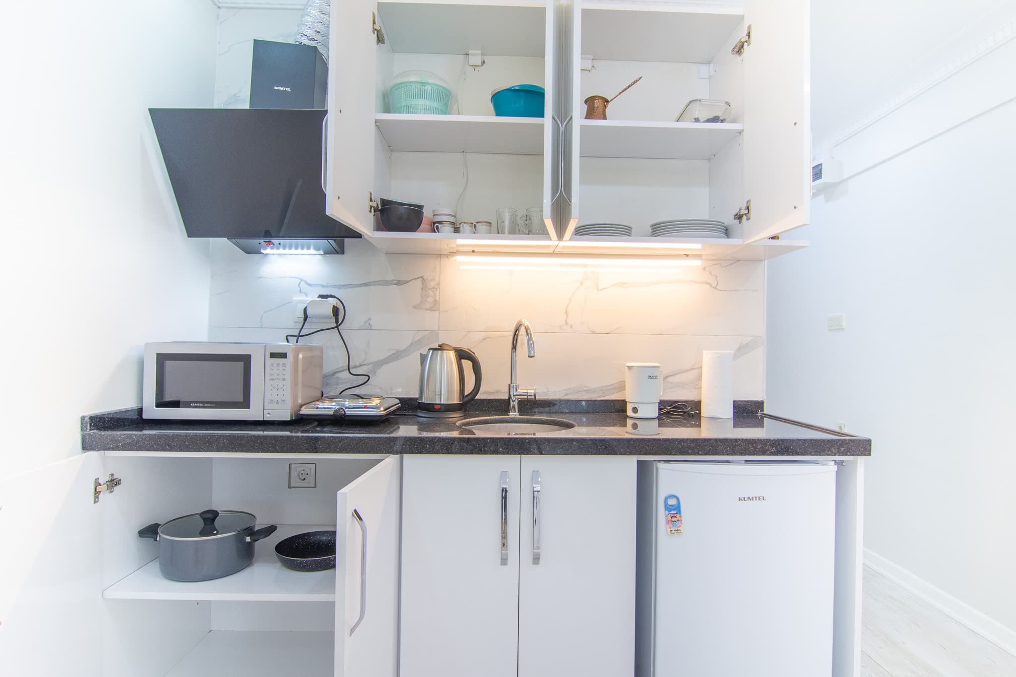 Cozy Studio Retreat , furnished apartment in Beylikdüzü, Istanbul — image 7