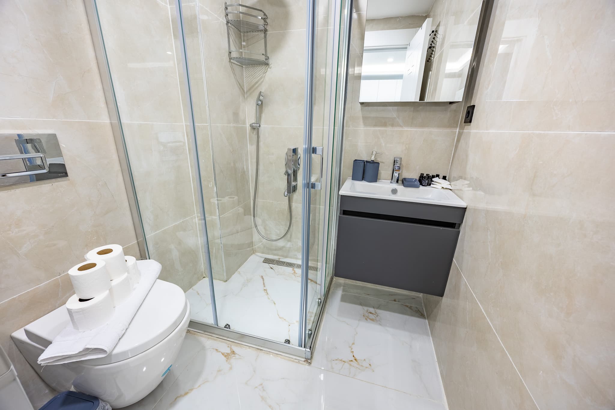 Vadi Istanbul Modern 2-Bedroom Apartment, furnished apartment in Kağıthane, Istanbul — image 19