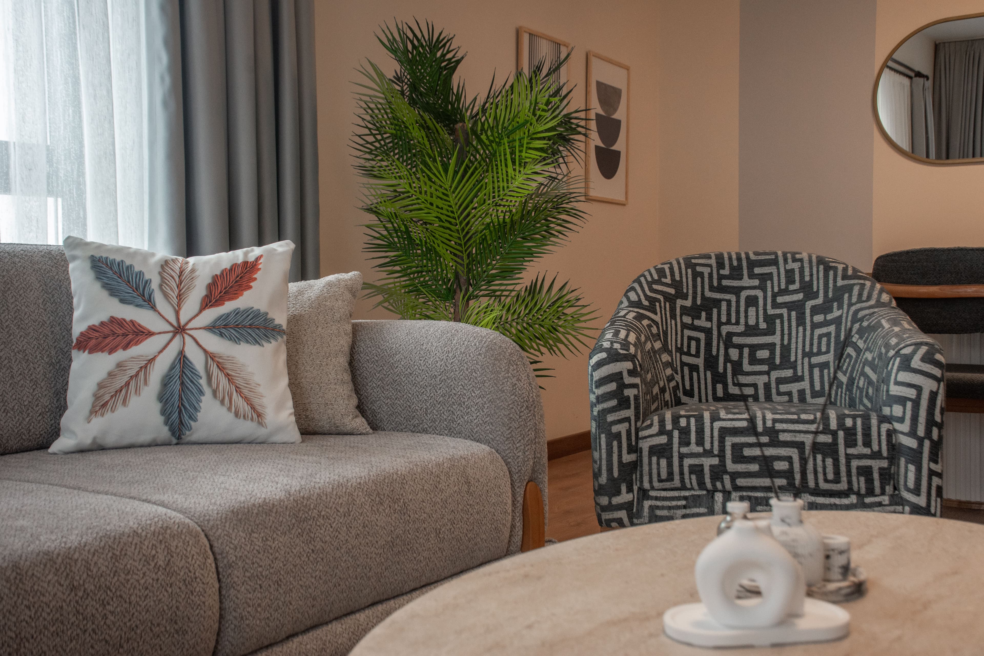 New Modern Apt 3bedrooms -2bathrooms- pool & gym , furnished apartment in Bağcılar, Istanbul — image 5