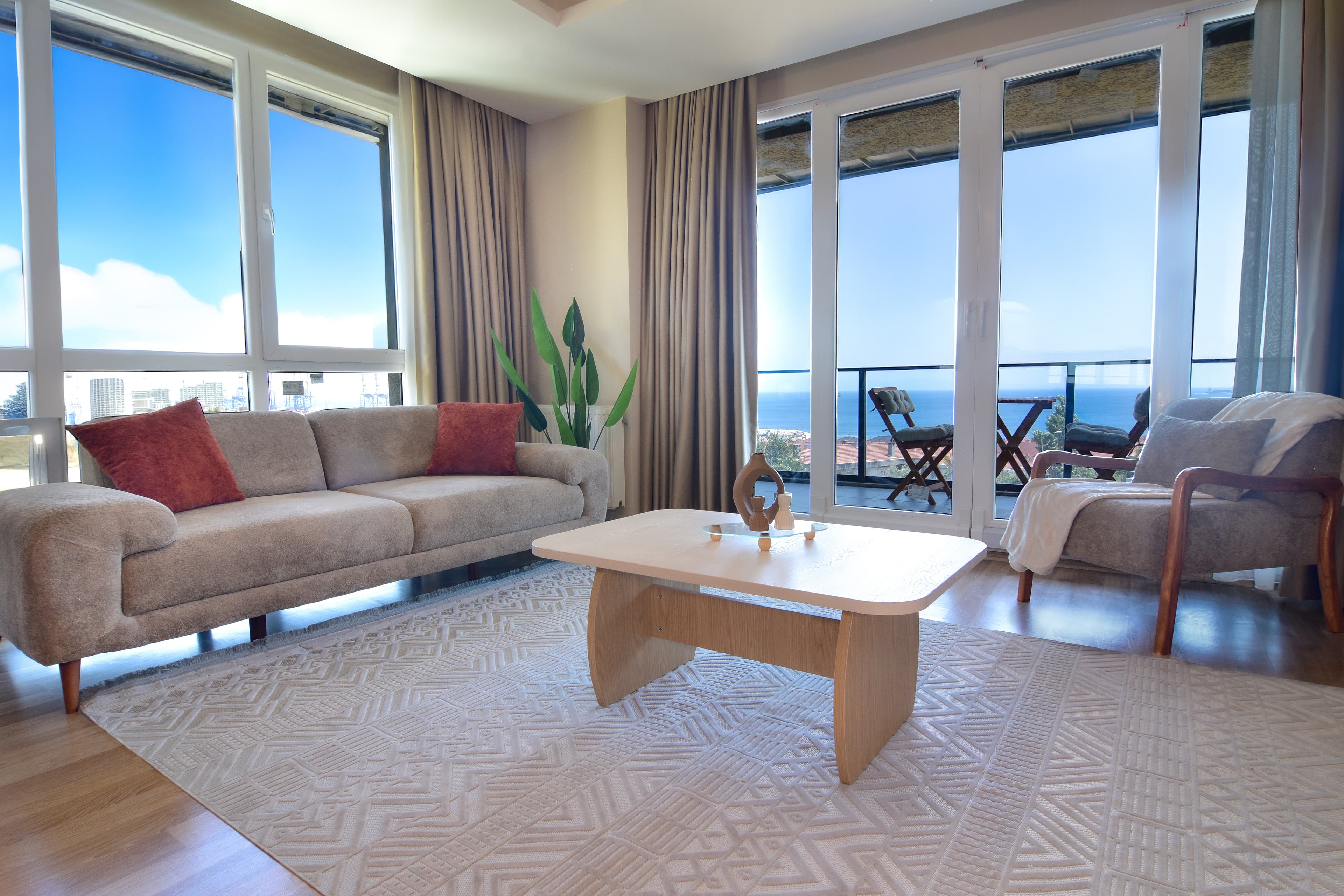 Full sea view Duplex apartment, furnished apartment in Beylikdüzü, Istanbul