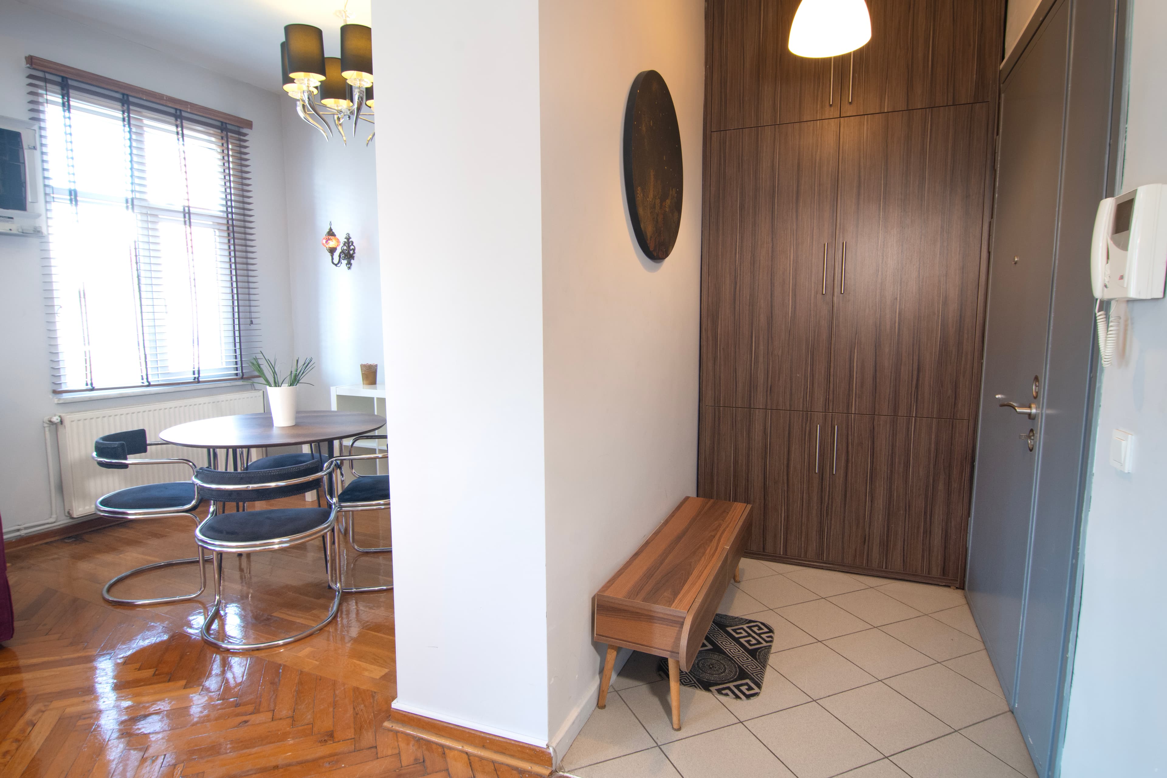 4min to Osmanbey 2 BR apart,4th floor with balcony, furnished apartment in Şişli, Istanbul — image 17