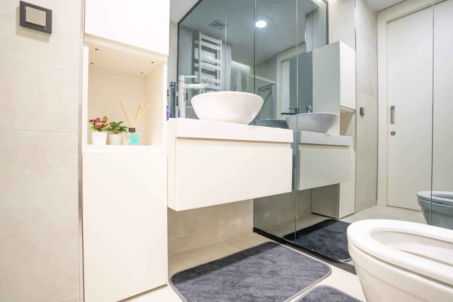 Stylish City Getaway - Immerse Yourself in Luxury, furnished apartment in Bağcılar, Istanbul — image 9