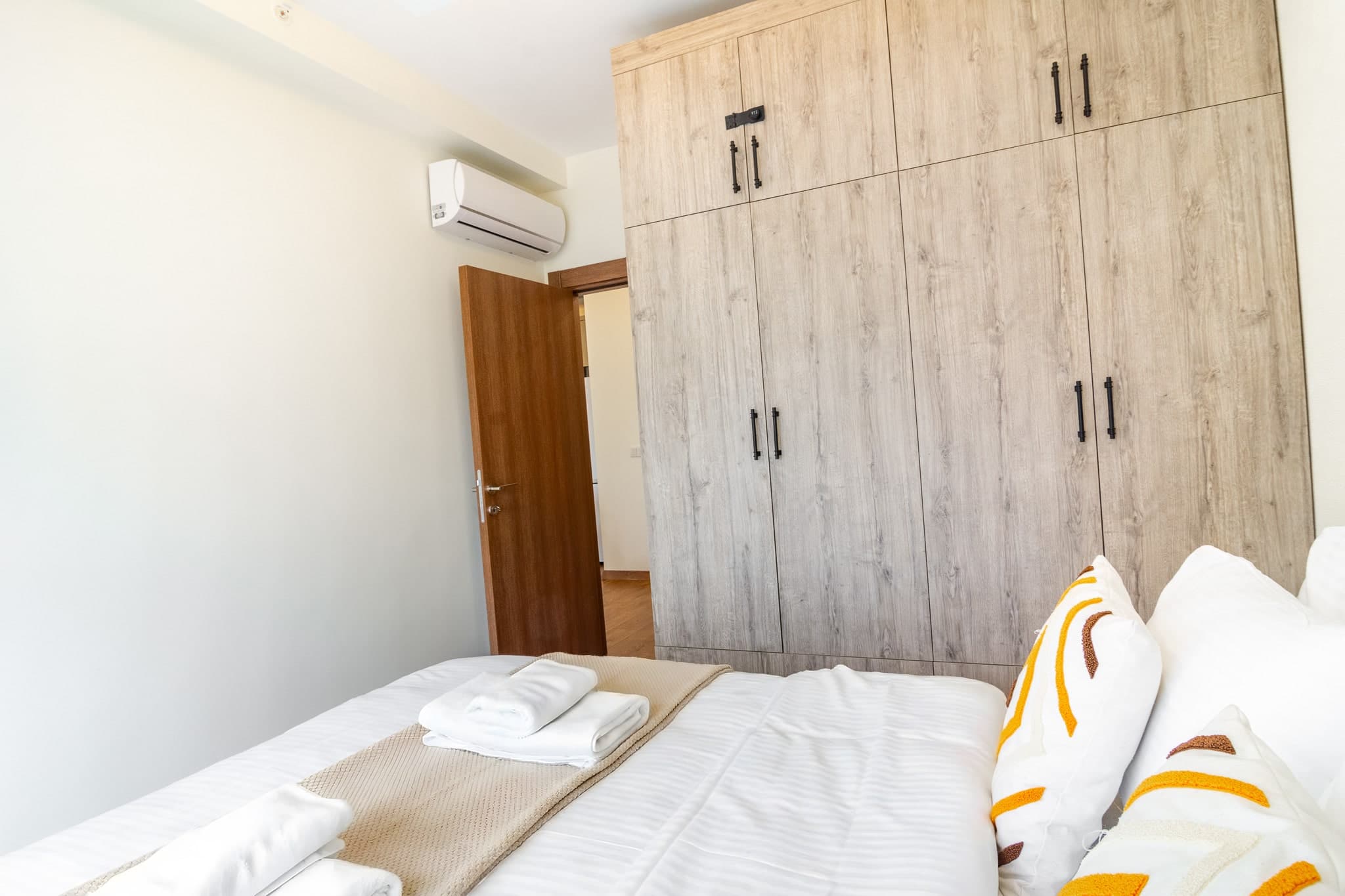 Spacious 1BR with City View, furnished apartment in Bağcılar, Istanbul — image 9