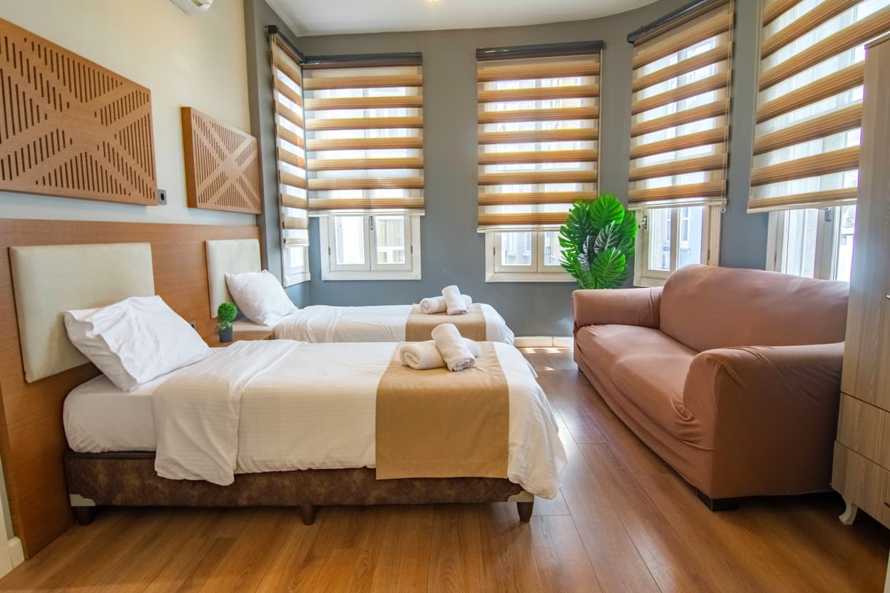 Modern 2BR Flat 1min walk to Taksim square, furnished apartment in Beyoğlu, Istanbul — image 3