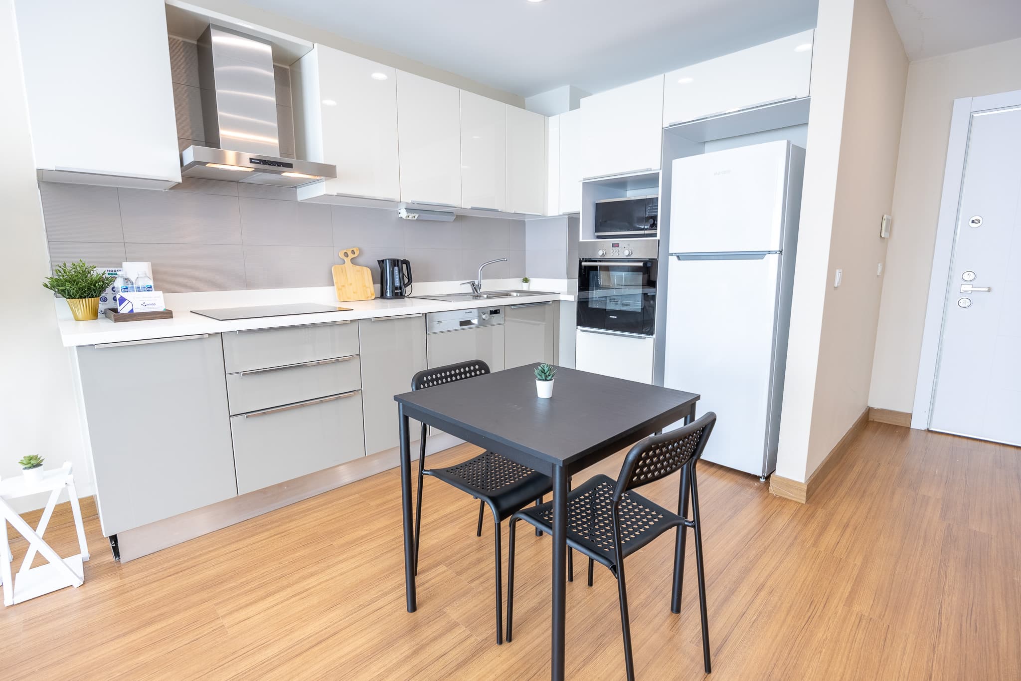 1-Bedroom Escape: Perfect for Families, furnished apartment in Avcılar, Istanbul — image 19