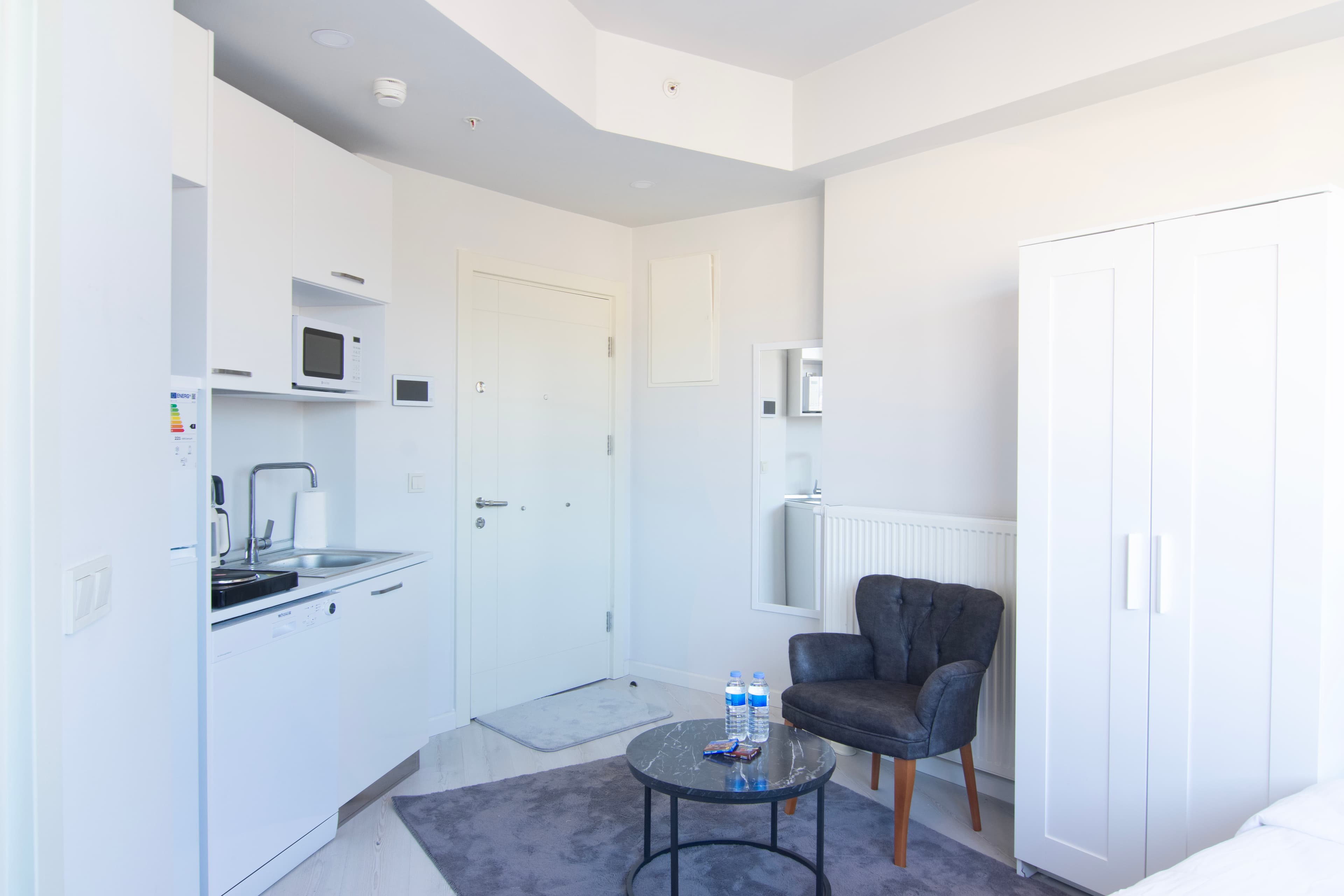 28th Floor cozy Studio, furnished apartment in Kartal, Istanbul — image 5