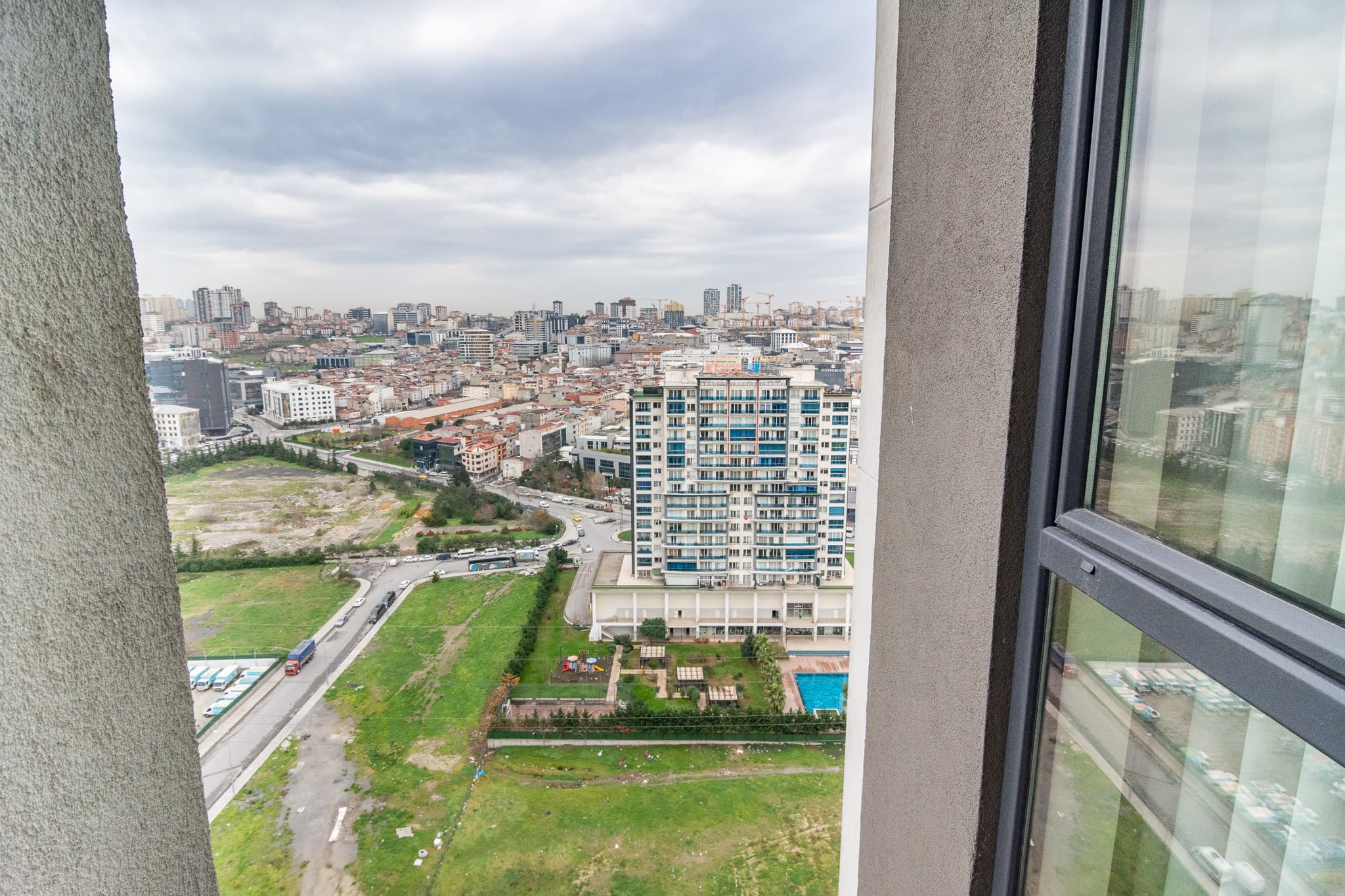 Modern 2BR City View Residence , furnished apartment in Bağcılar, Istanbul — image 30