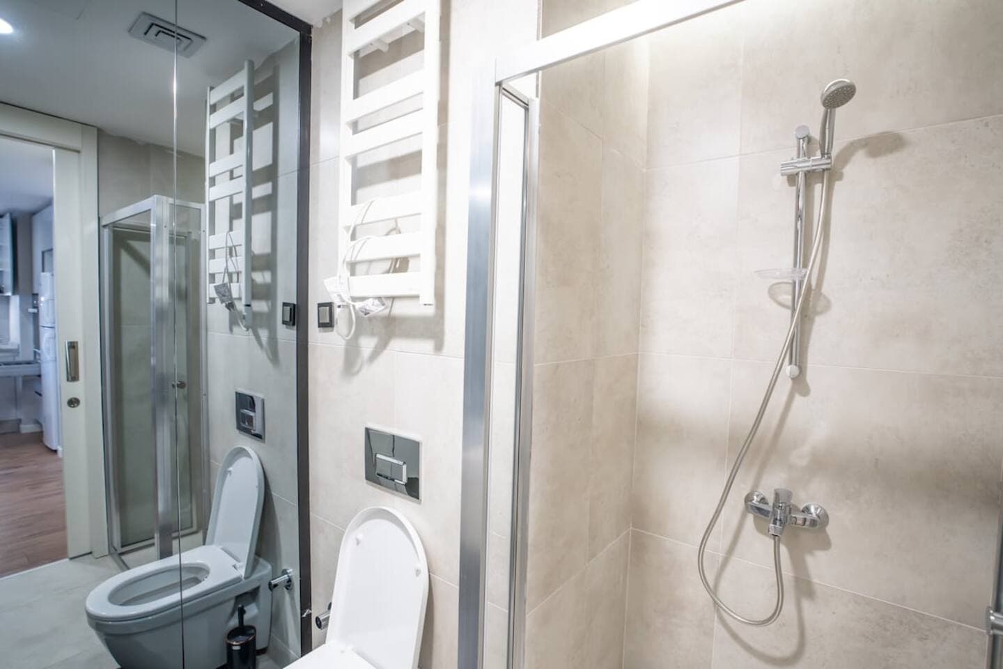 Stylish City Getaway - Immerse Yourself in Luxury, furnished apartment in Bağcılar, Istanbul — image 10