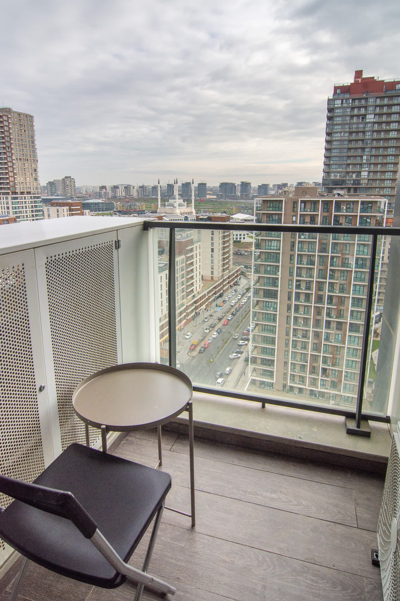 Family Home 2bedr with balcony and Panoramic View, furnished apartment in Başakşehir, Istanbul — image 27