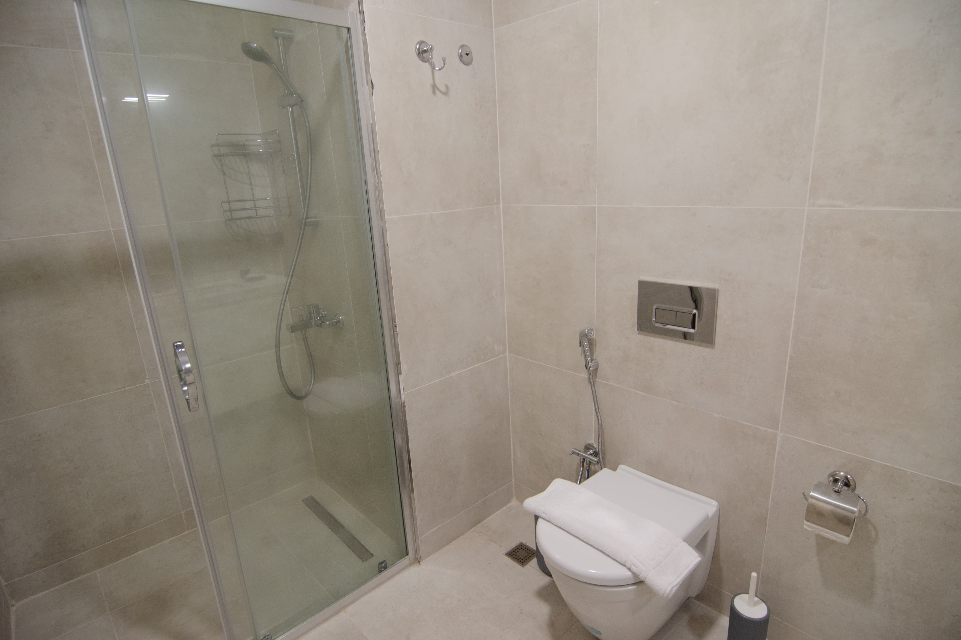 Cozy Retreat: Stylish 2BR Apt, furnished apartment in Bağcılar, Istanbul — image 25