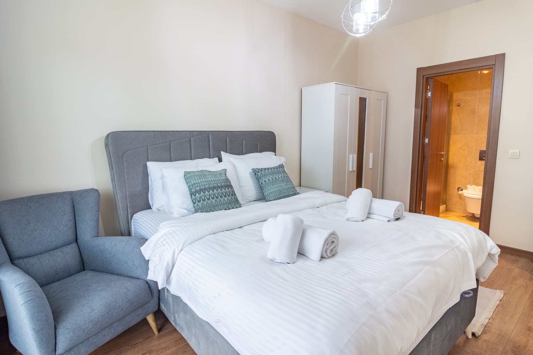 Modern 2BR City View Residence , furnished apartment in Bağcılar, Istanbul — image 8