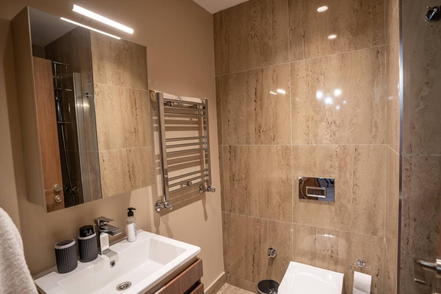 Peaceful and Private Escape: 1-Bedroom Apt, furnished apartment in Bağcılar, Istanbul — image 17