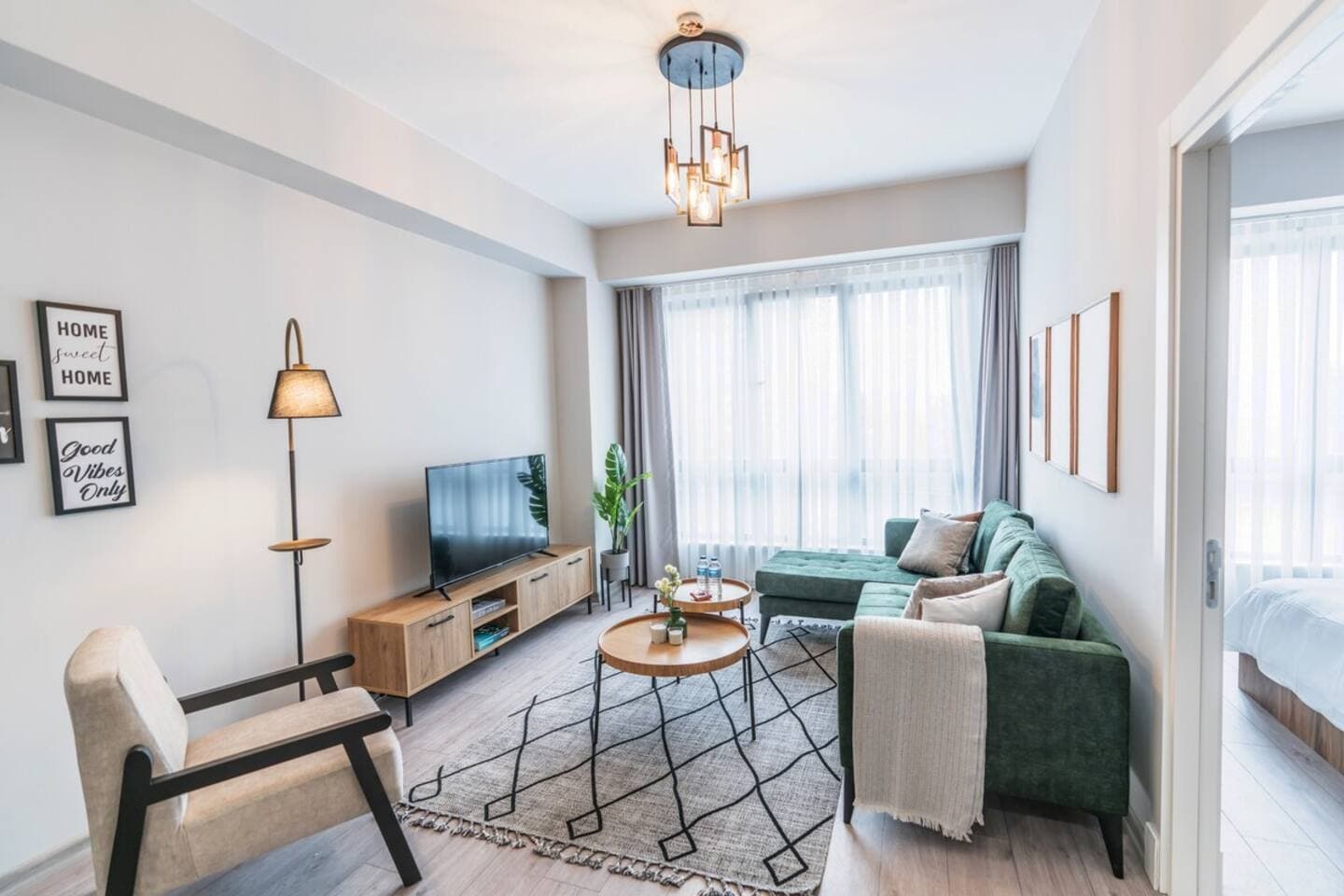 Modern Urban Apt- Relaxation in the City Hustle, furnished apartment in Kadıköy, Istanbul