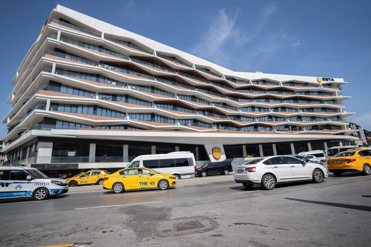 Family-Friendly Home near Taksim Square, furnished apartment in Beyoğlu, Istanbul — image 26
