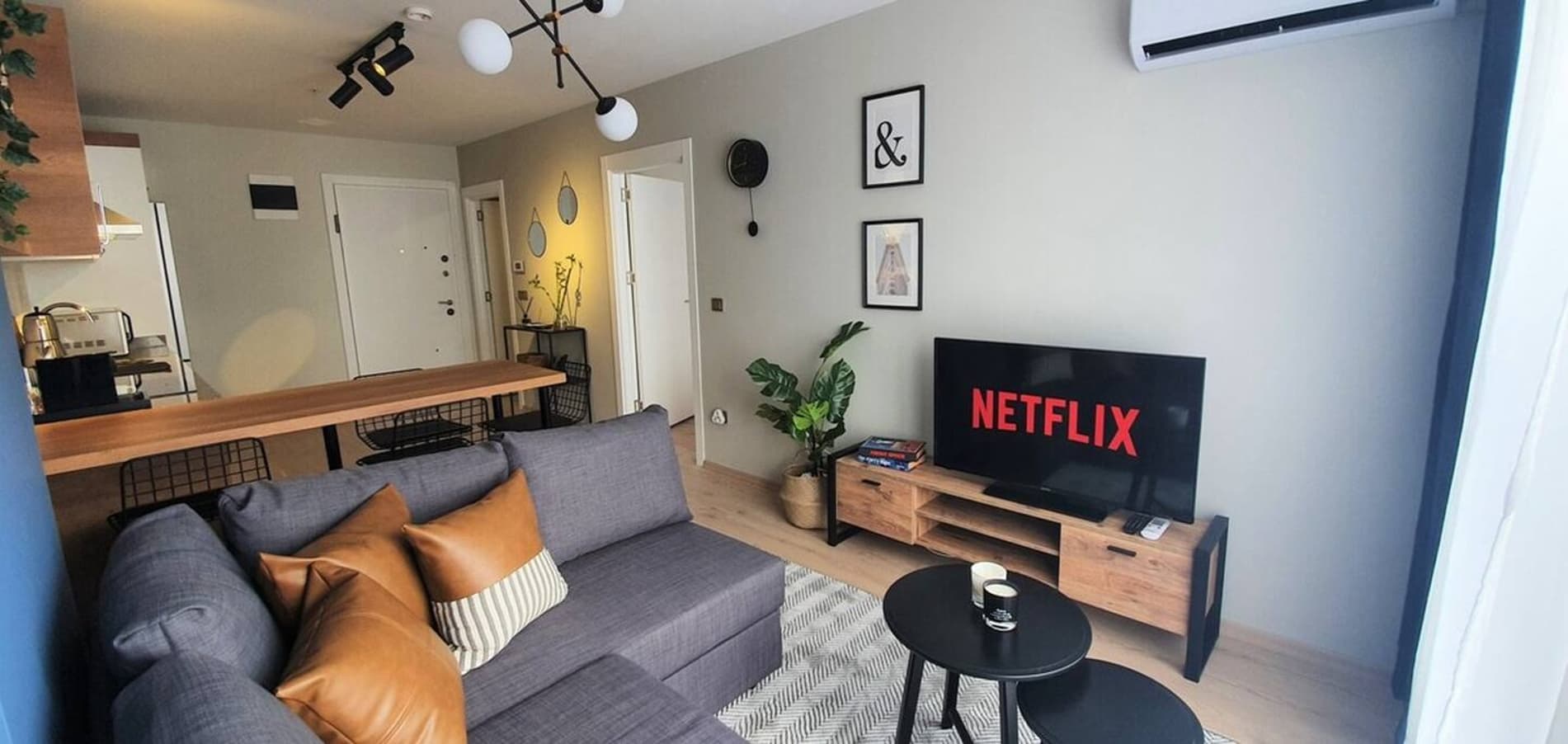 At the heart of istanbul 1bdr fully furnished, furnished apartment in Kağıthane, Istanbul
